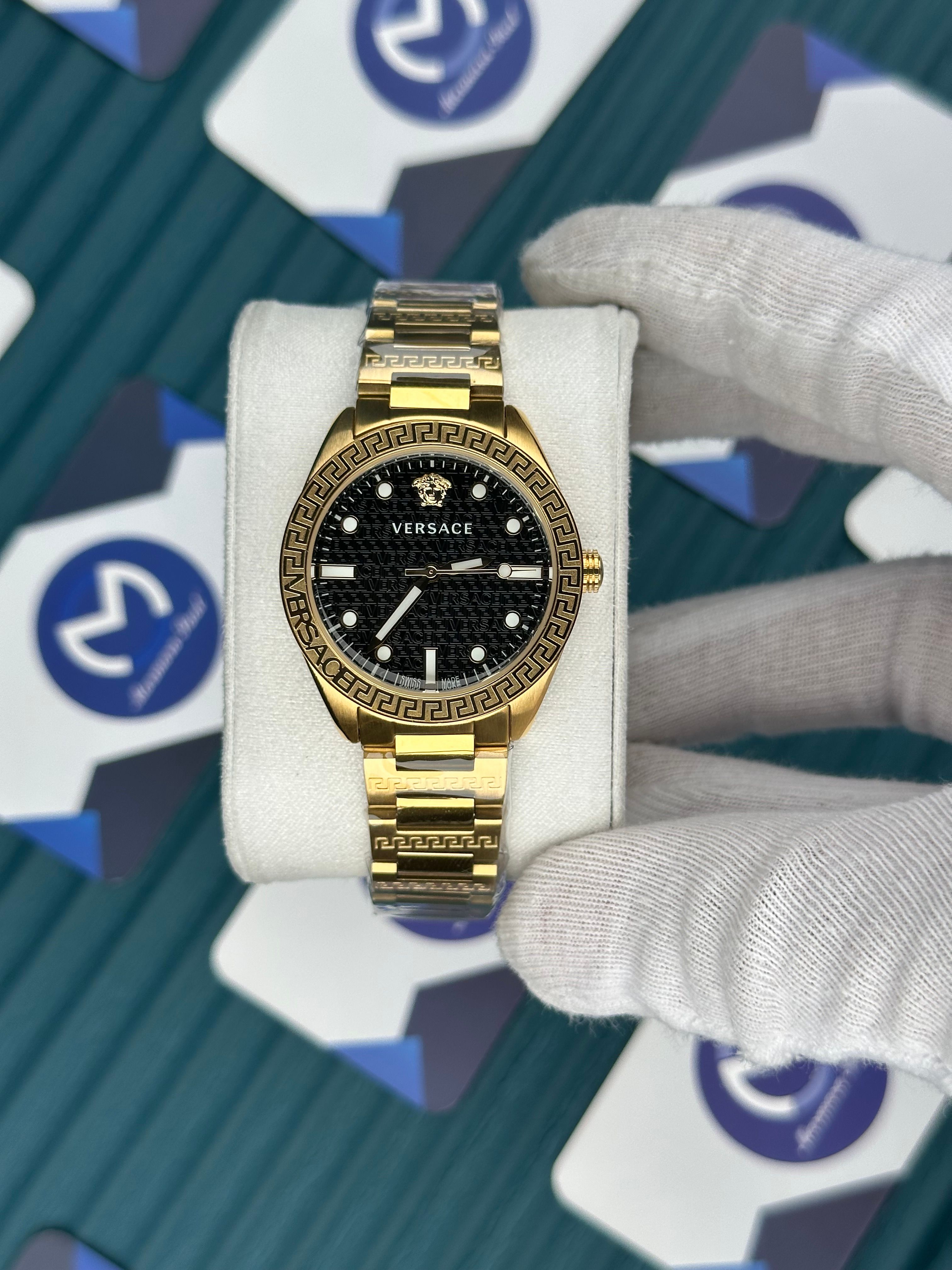 VERSACE 36 DESENLİ SİYAH KADRAN GOLD KORDON