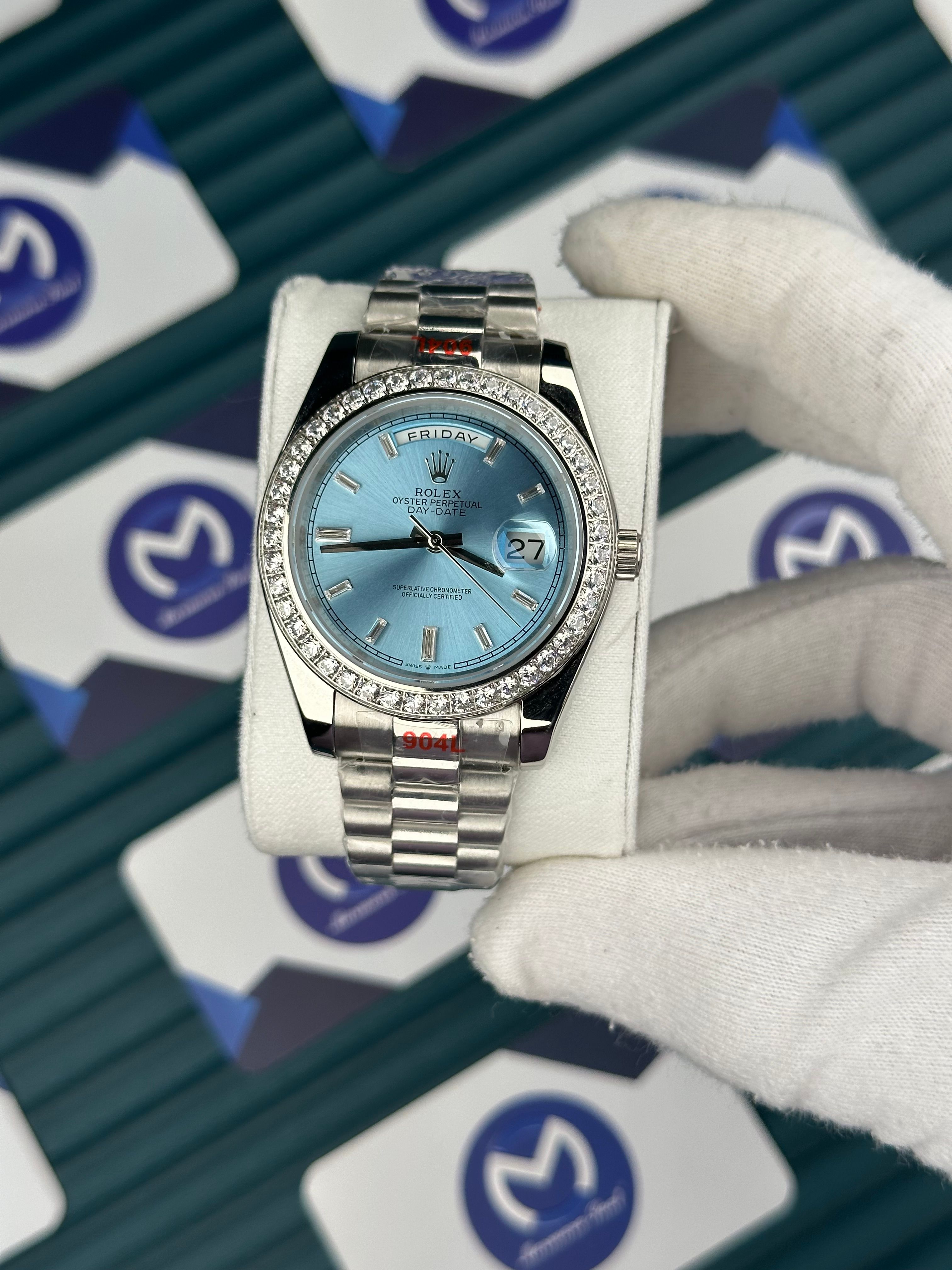 Rolex Daydate Buz Mavisi Pırlanta Taşlı Bezel