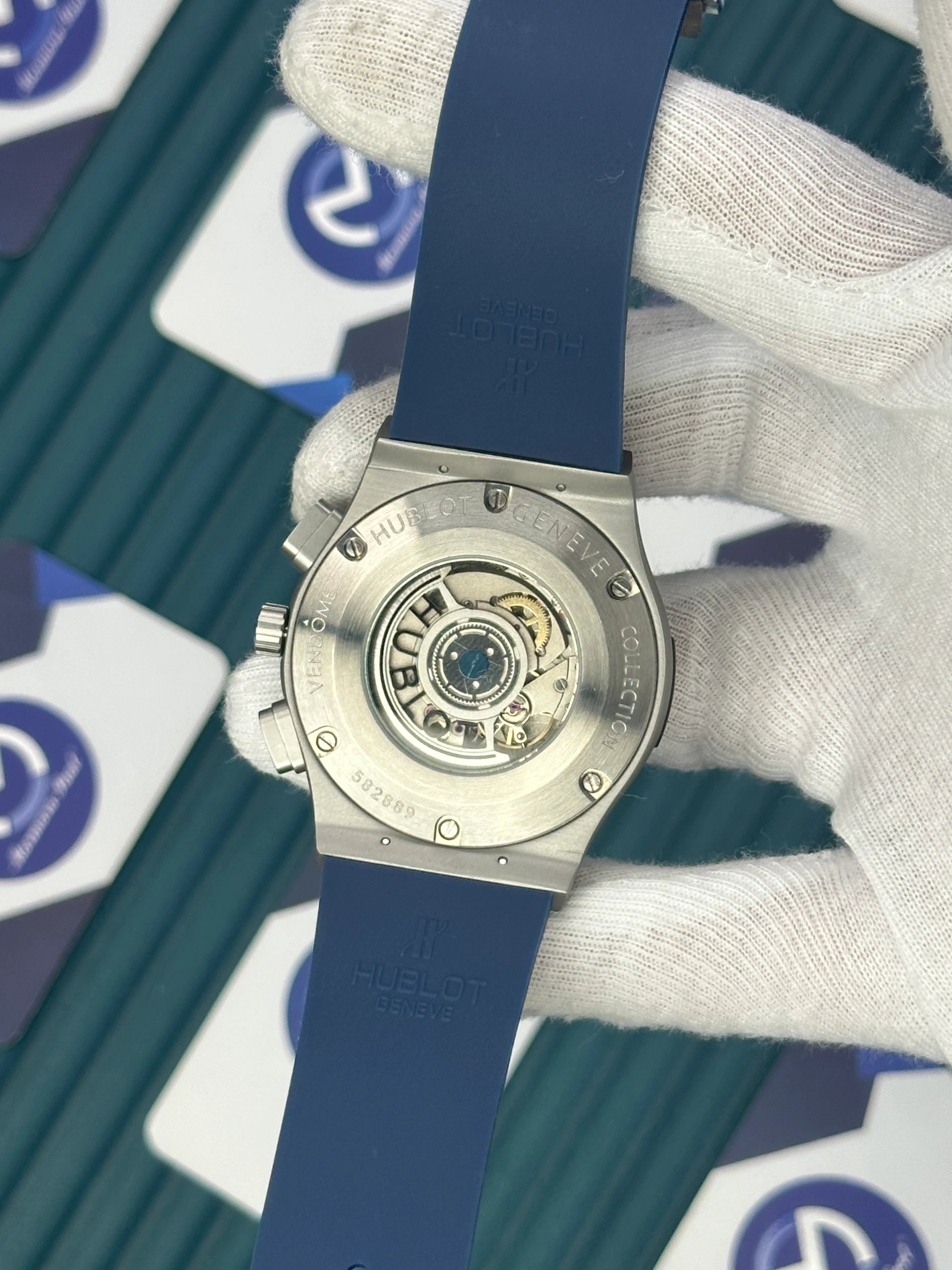 HUBLOT AUTOMATIC CHRONOGRAPH BLUE DIAL GREY CASE BLUE RUBBER 