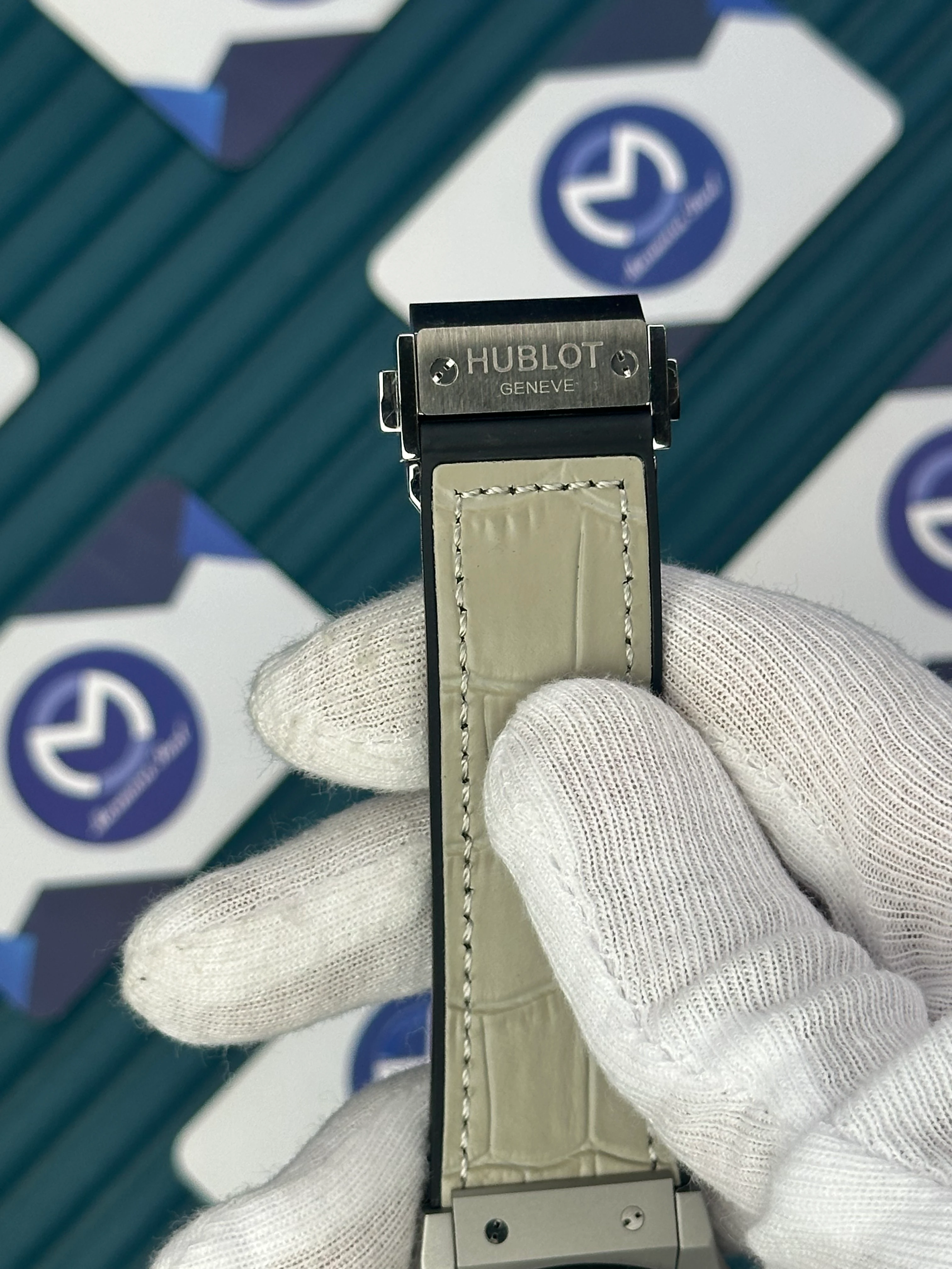 HUBLOT GENEVE AUTOMATIC VENDOME NUMBER INDEX CREAM LEATHER CORD 