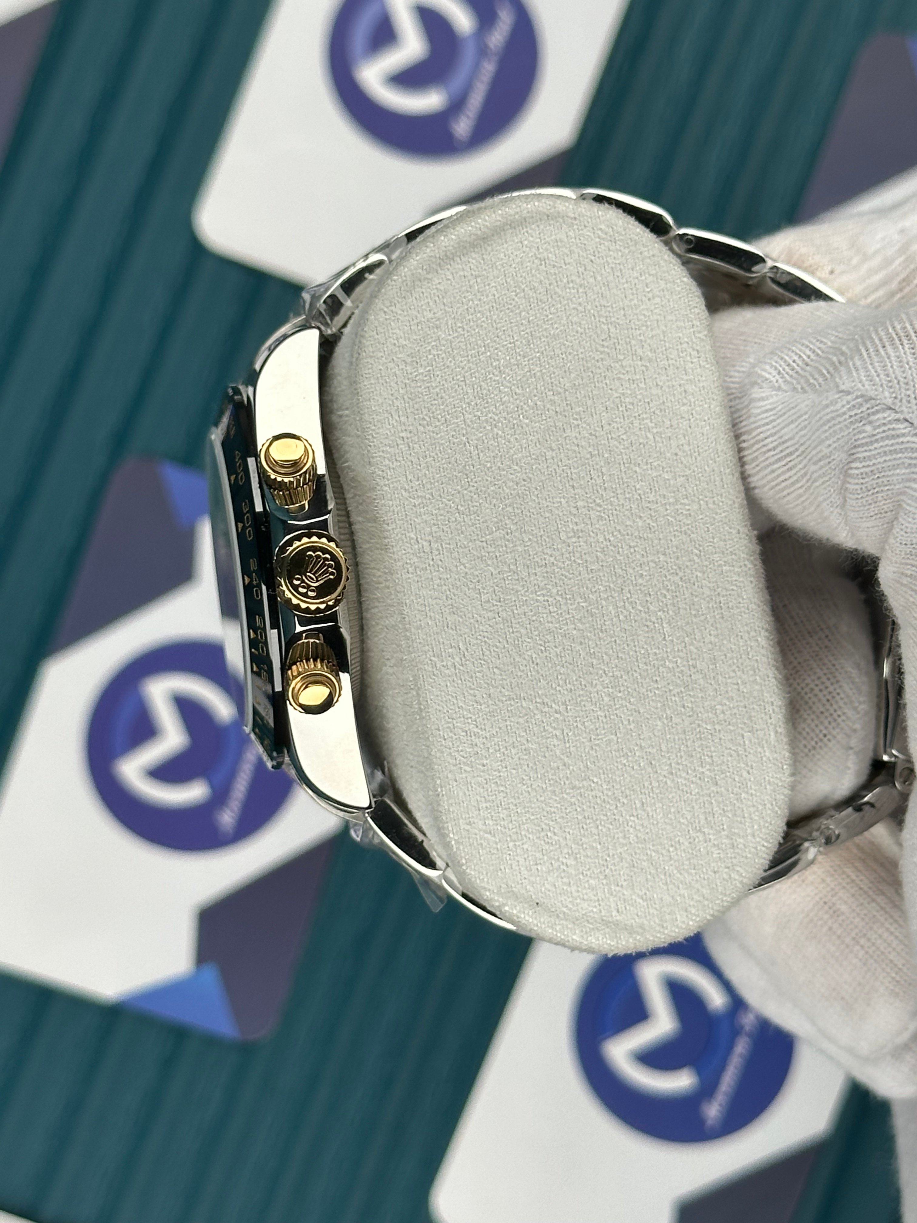 ROLEX DAYTONA CHAMPAGNE DIAL GOLD-SILVER OYSTER