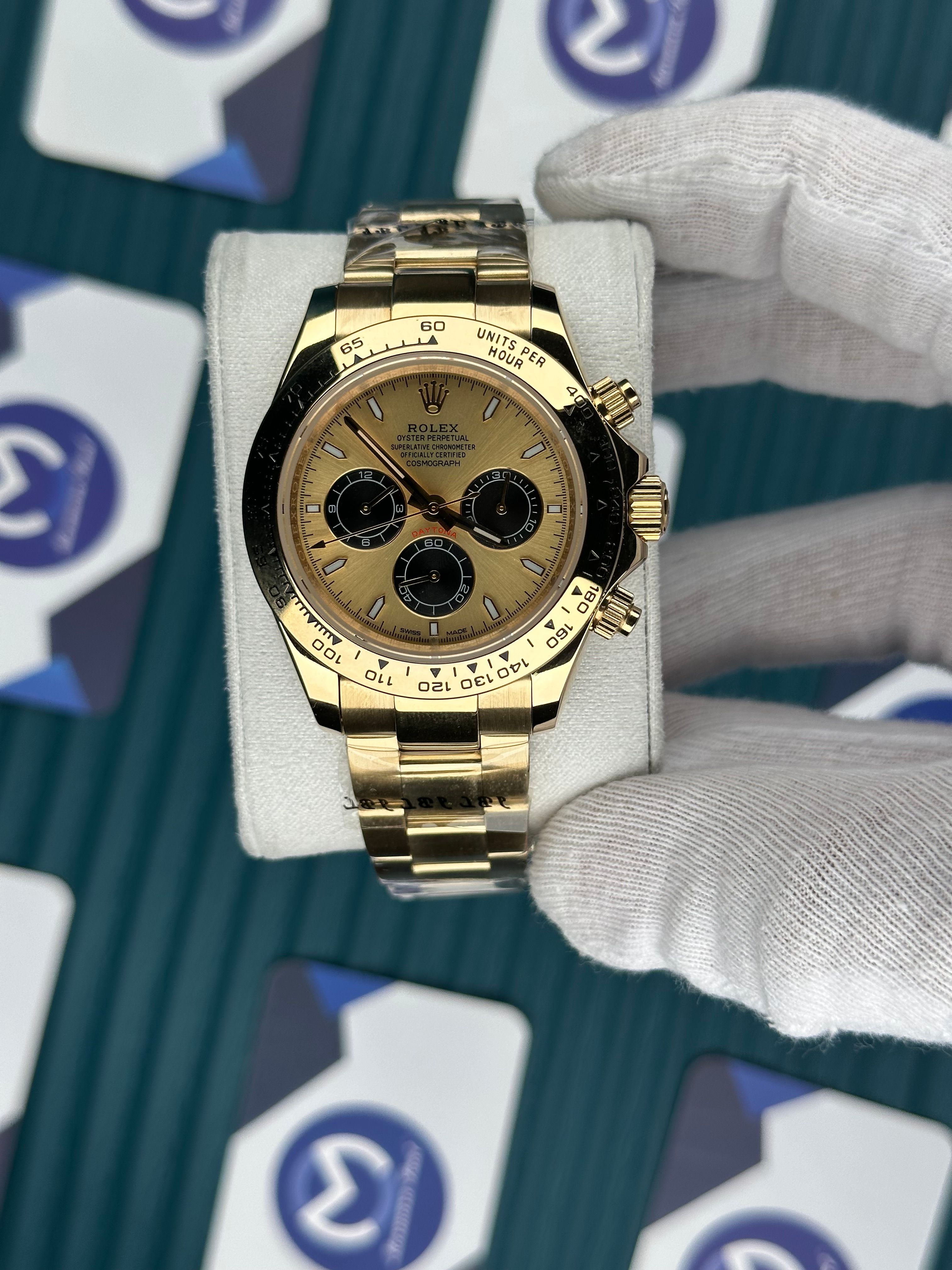 ROLEX DAYTONA GOLD DIAL GOLD OYSTER
