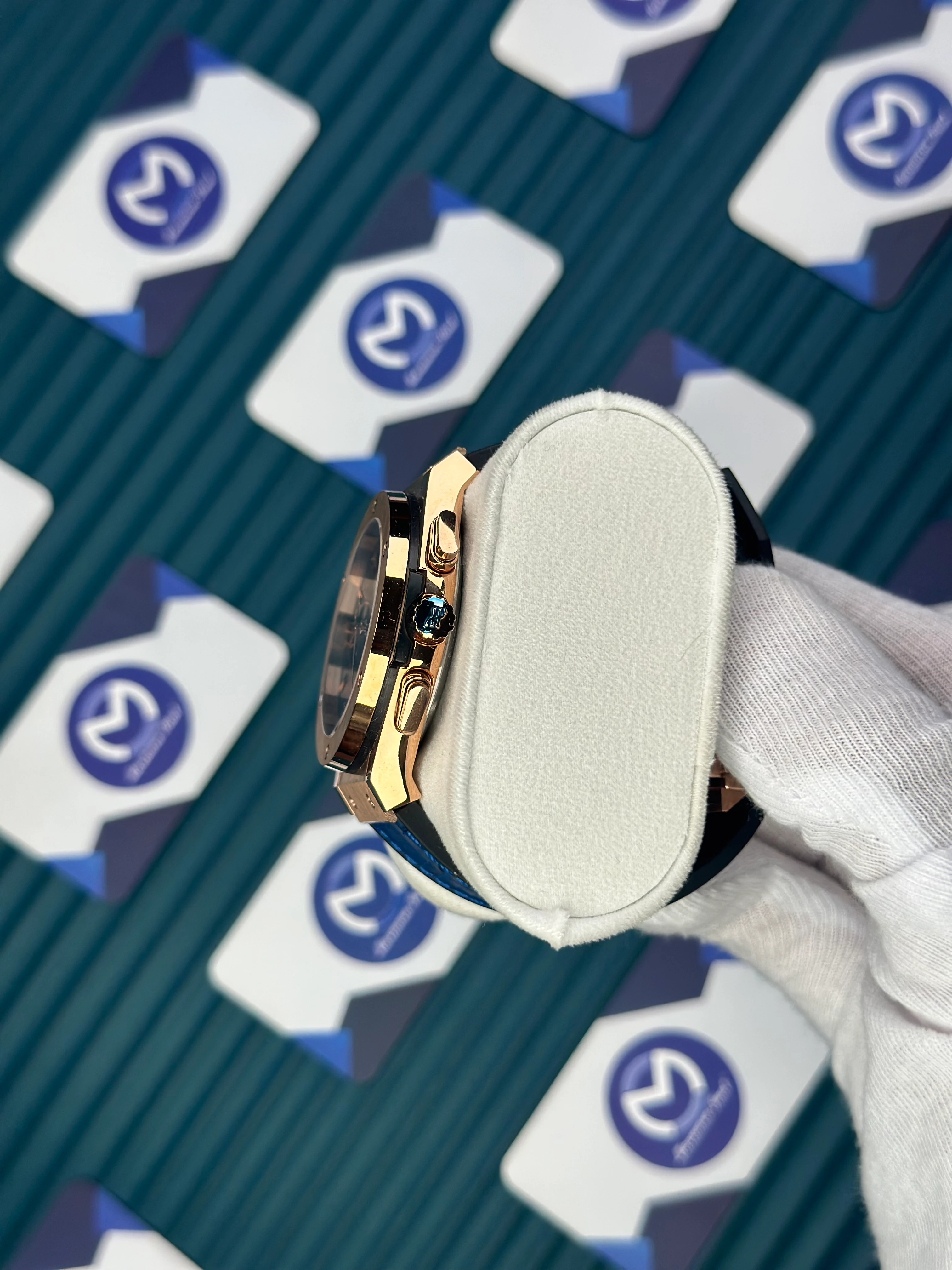 HUBLOT AUTOMATIC FUSHION VENDOME BLUE DIAL ROSE CASE BLUE LEATHER CORD