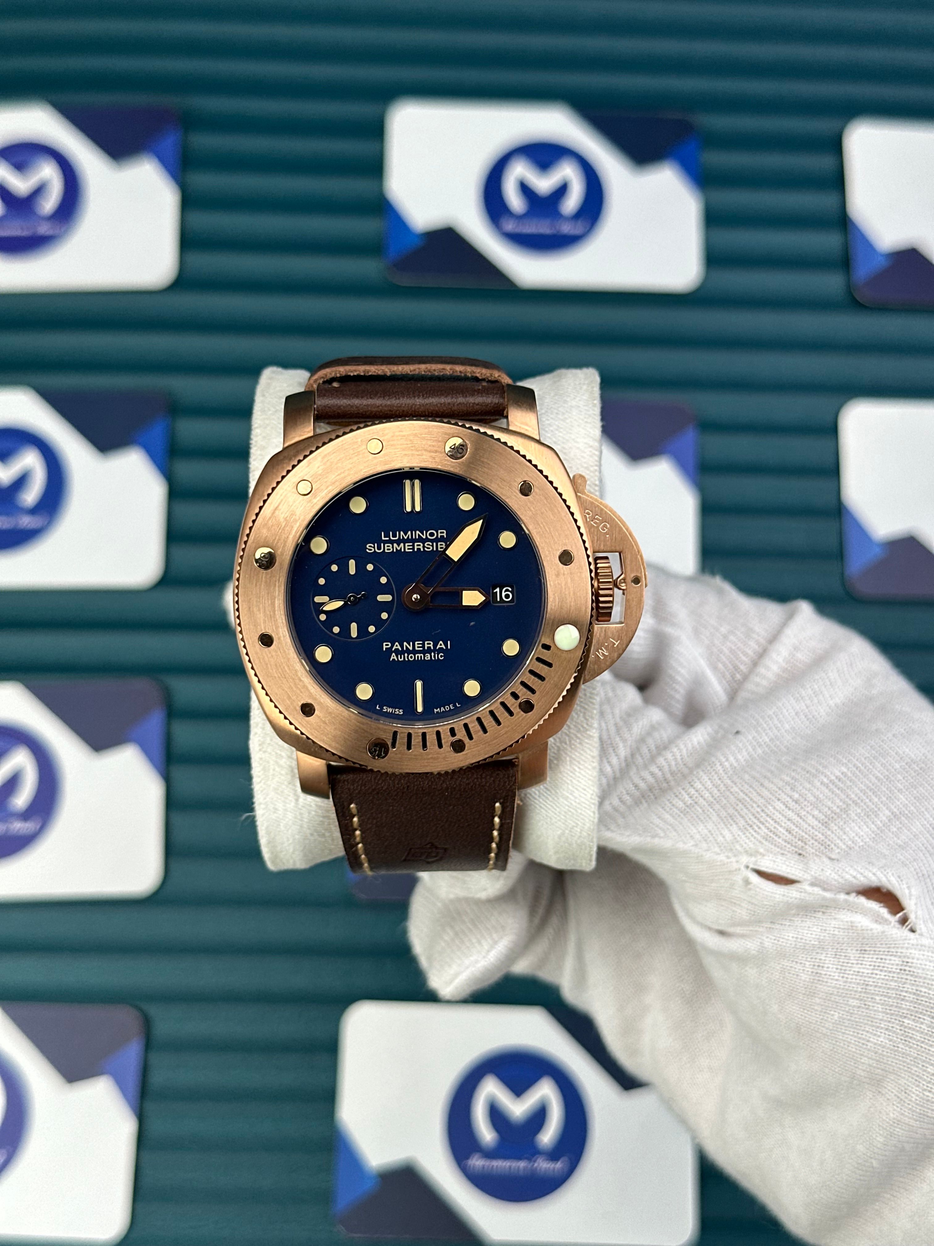 LUMINOR SUBMERSIBLE PANERAI BLUE DIAL ROSE CASE BROWN LEATHER CORD