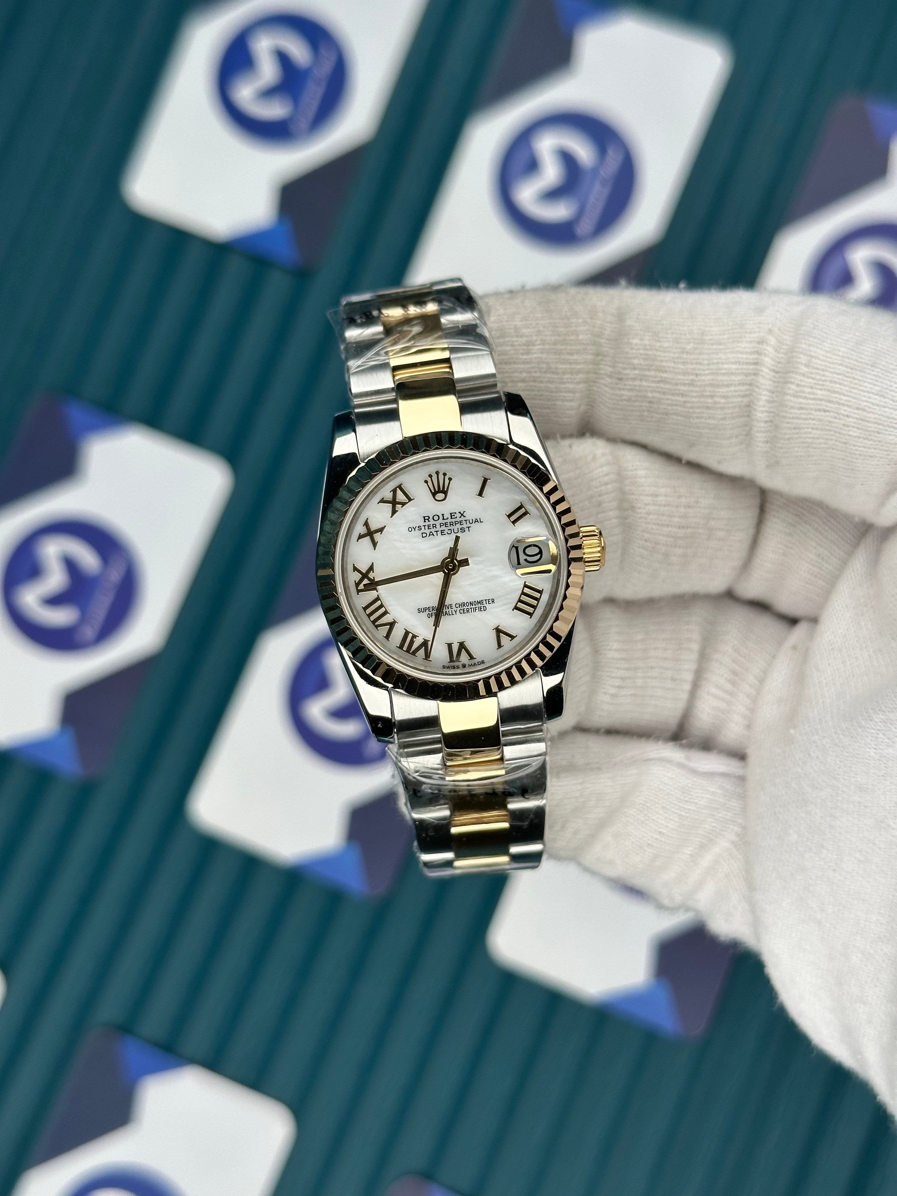 ROLEX 31 SEDEFLİ BEYAZ ROMA INDEX GOLD-SILVER OYSTER