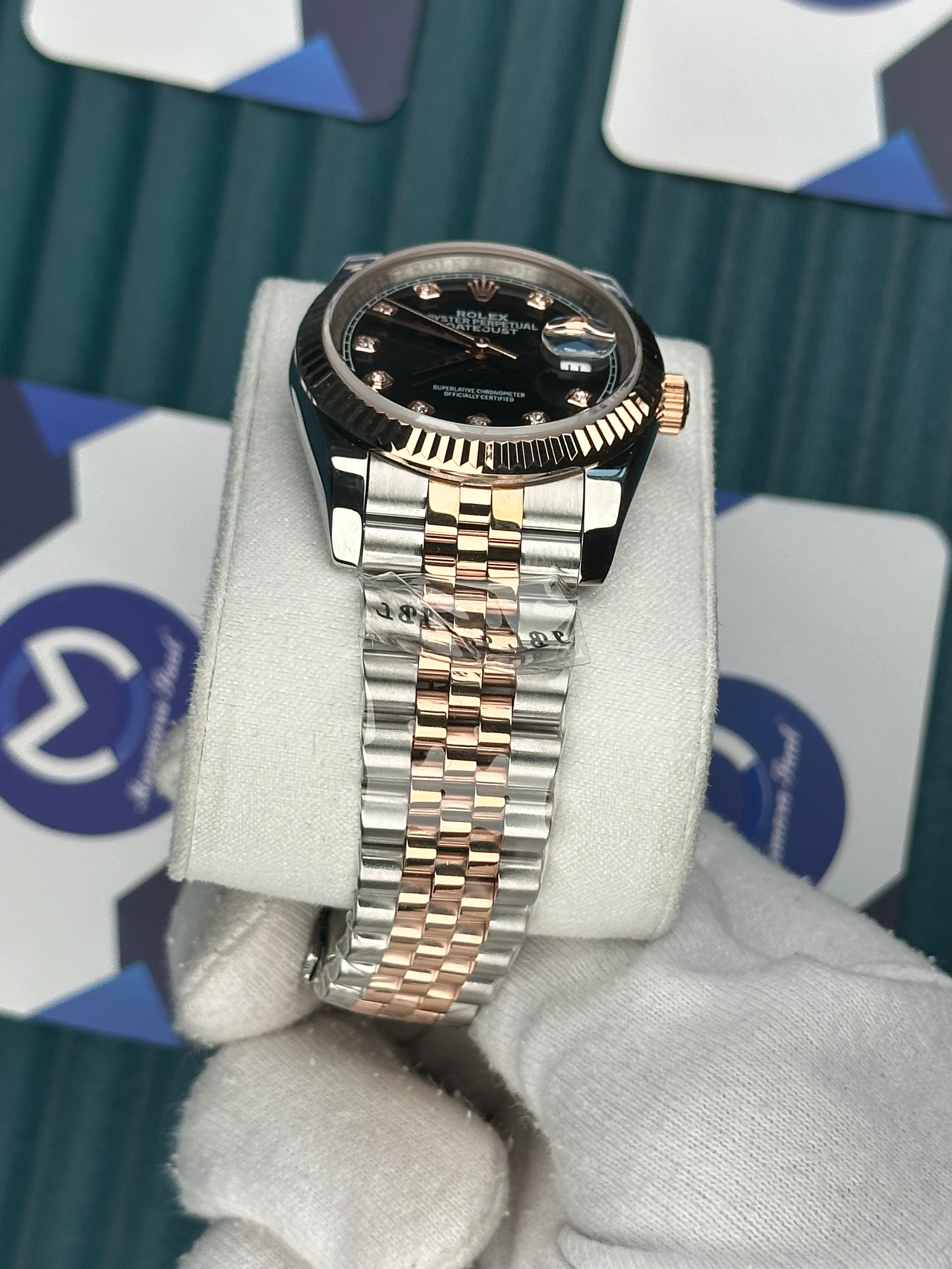 ROLEX 36 SİYAH KADRAN PIRLANTA INDEX ROSE-SILVER JUBILEE