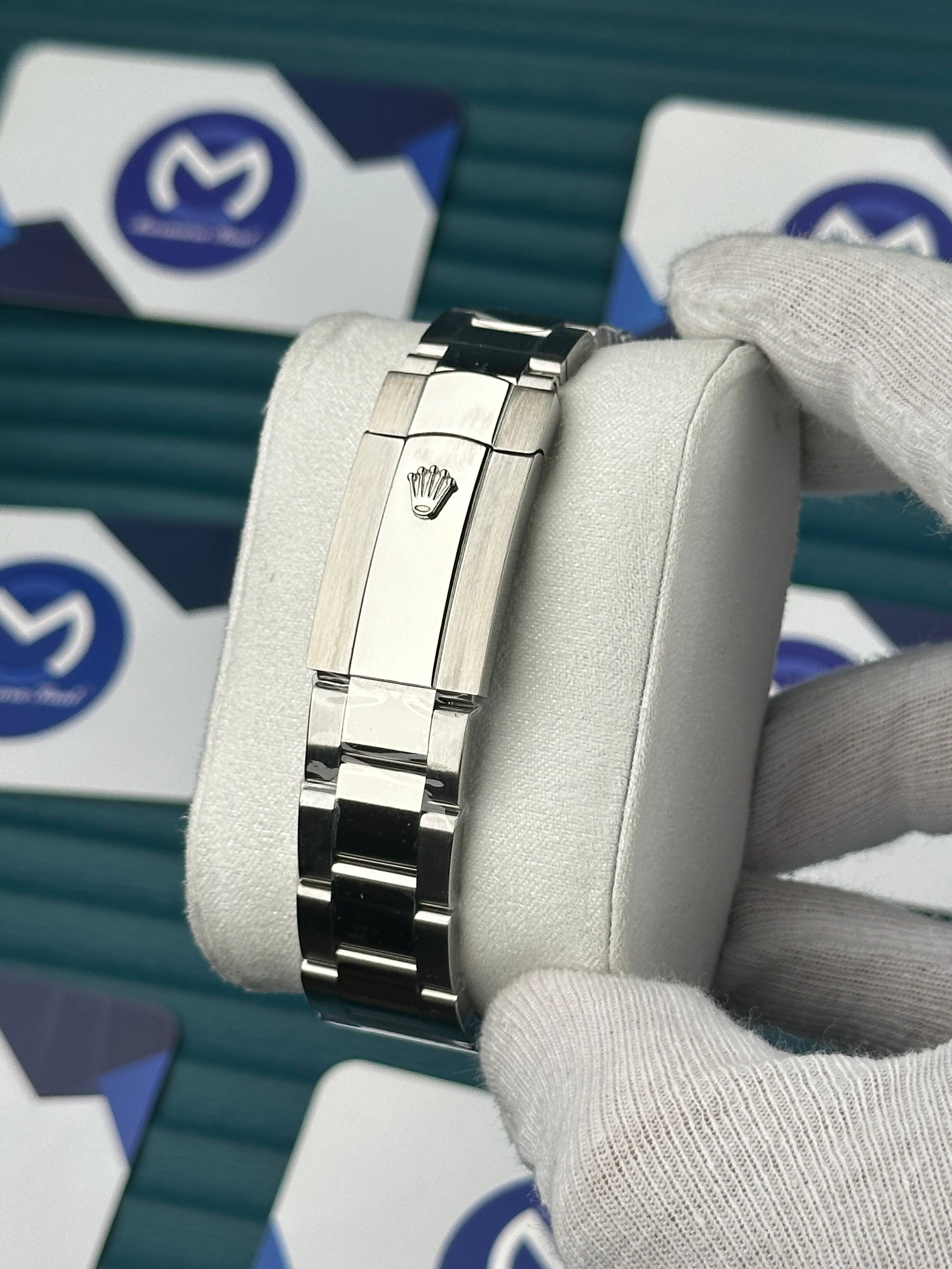 ROLEX MILGAUS NEW BLUE DIAL