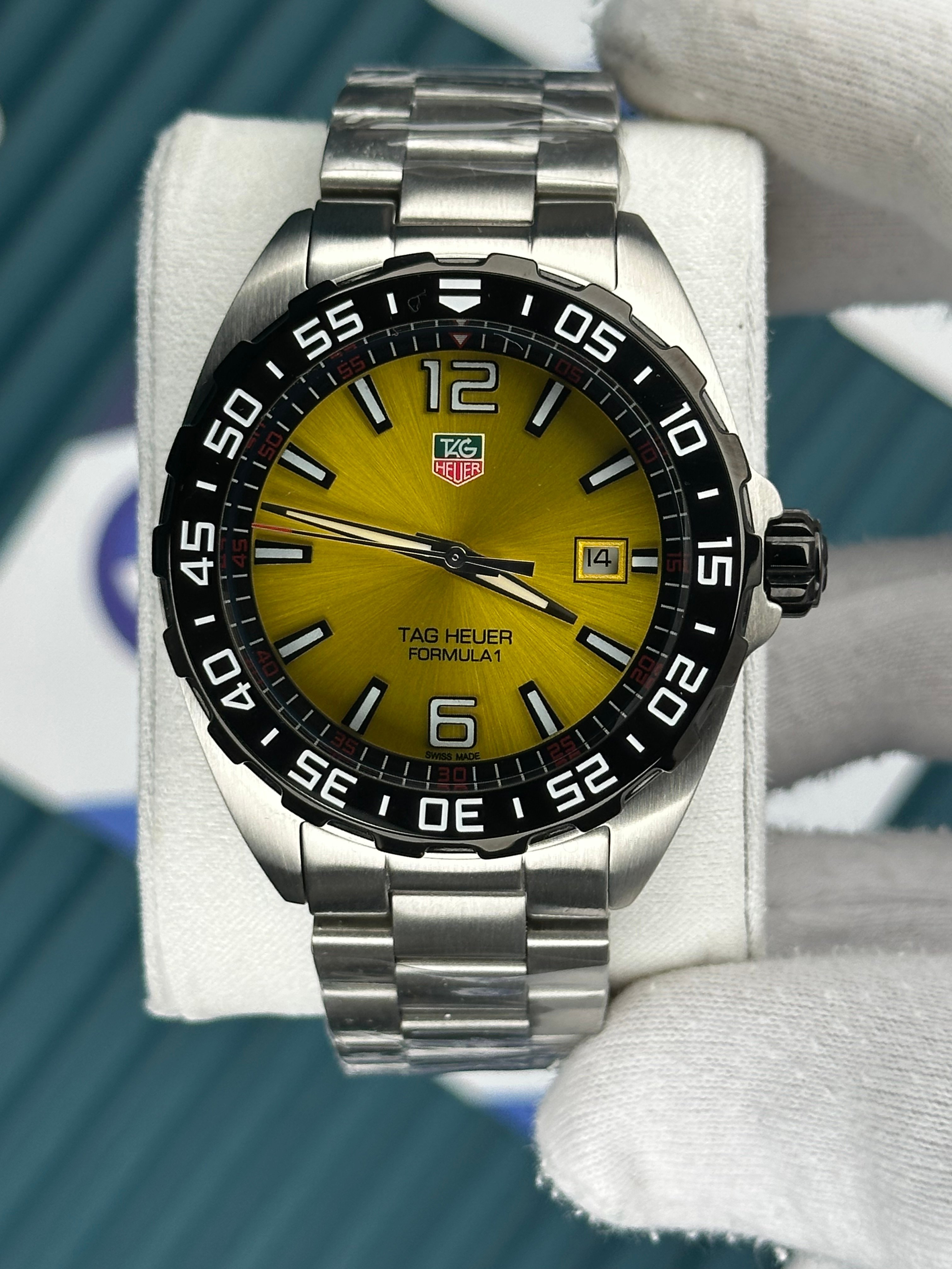 Tagheuer Formula 1 Otomatik Sarı Kadran