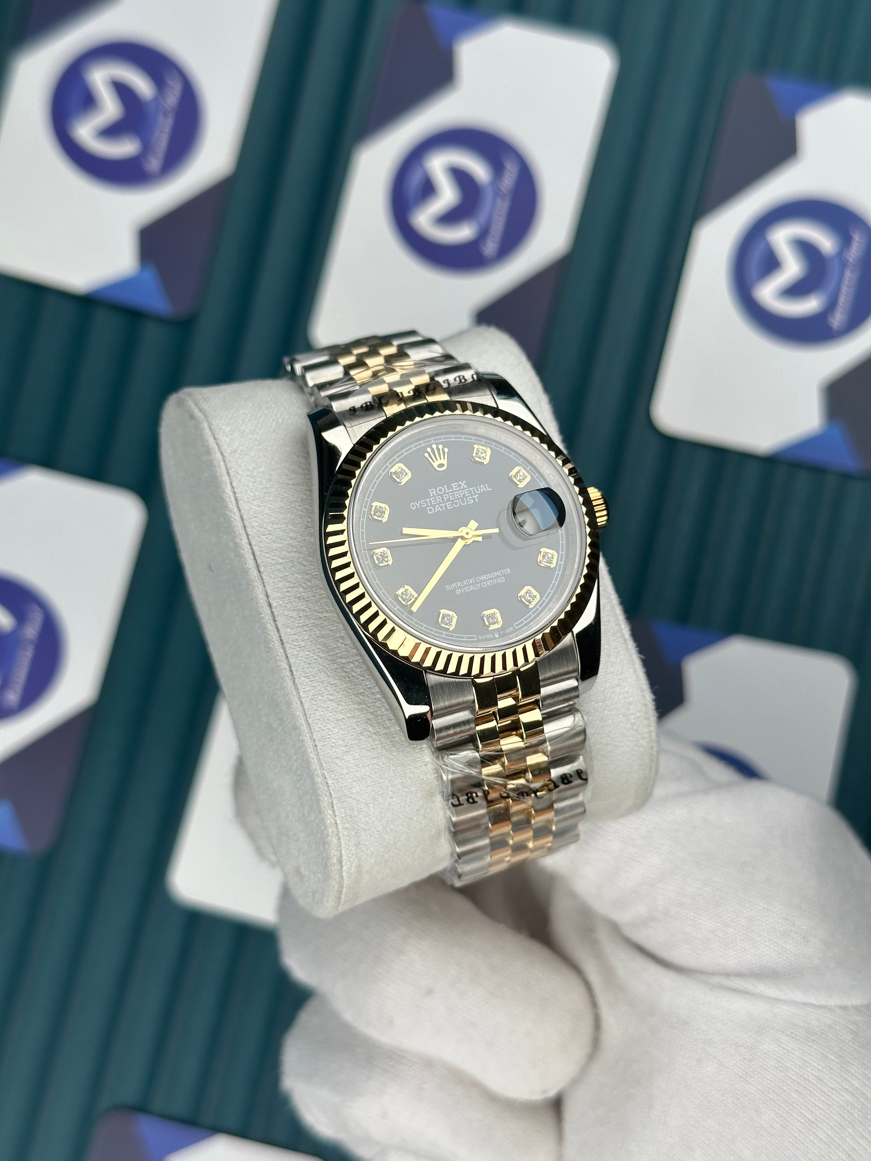 ROLEX 36 SİYAH KADRAN PIRLANTA INDEX GOLD-SILVER JUBILEE