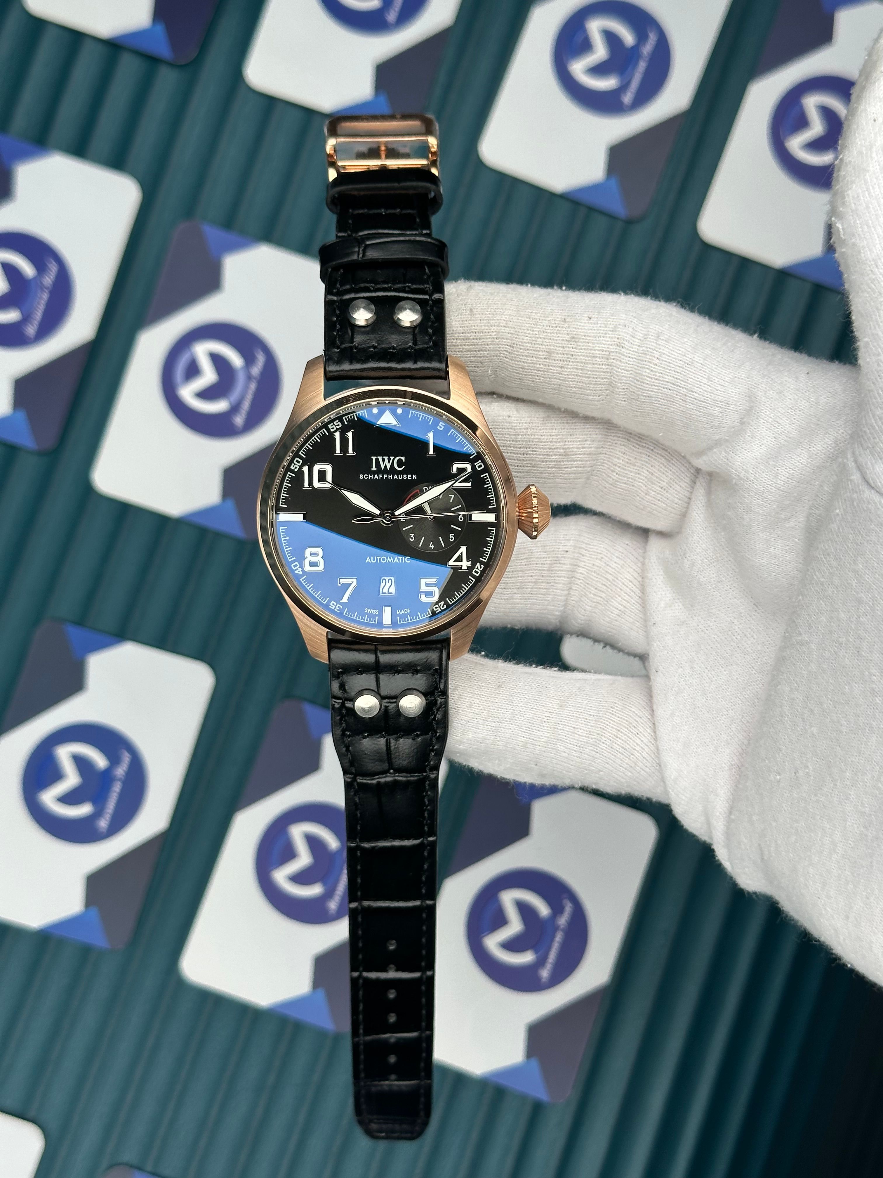 IWC Big Pilot Siyah Deri Kordon Rose Kasa