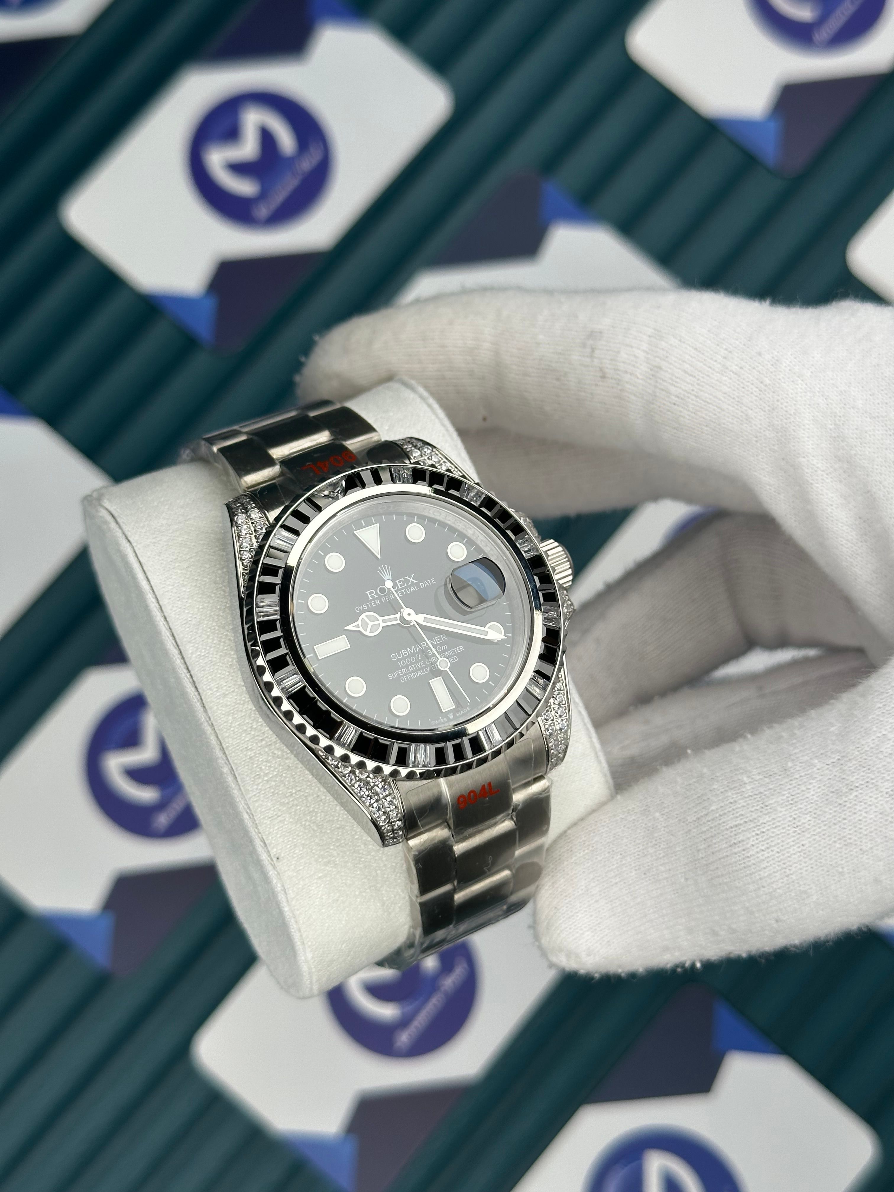 Rolex Submariner Siyah Beyaz Taşlı Bezel Siyah Kadran