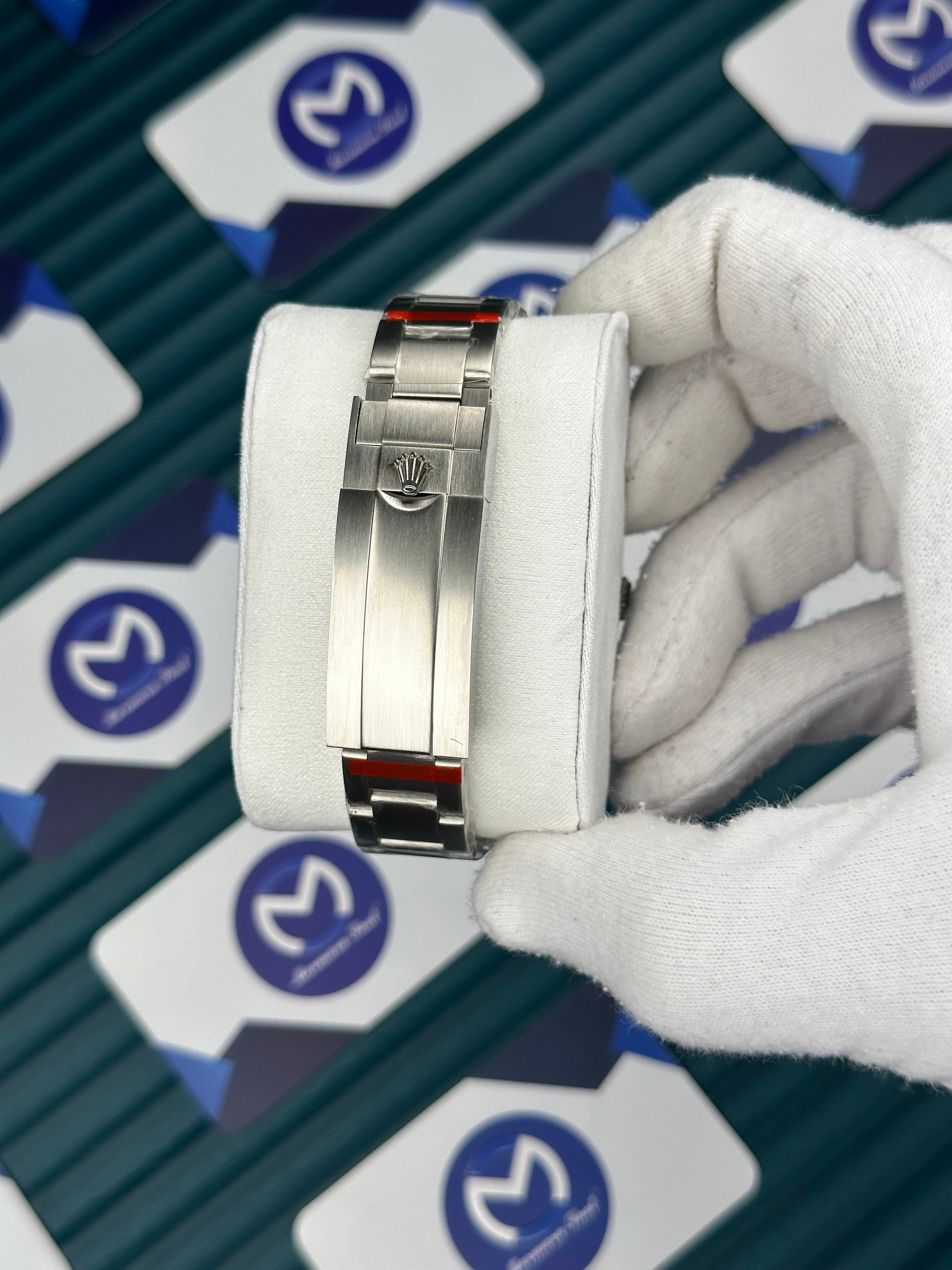 Rolex Submariner Mavi Beyaz Taşlı Bezel Mavi Kadran