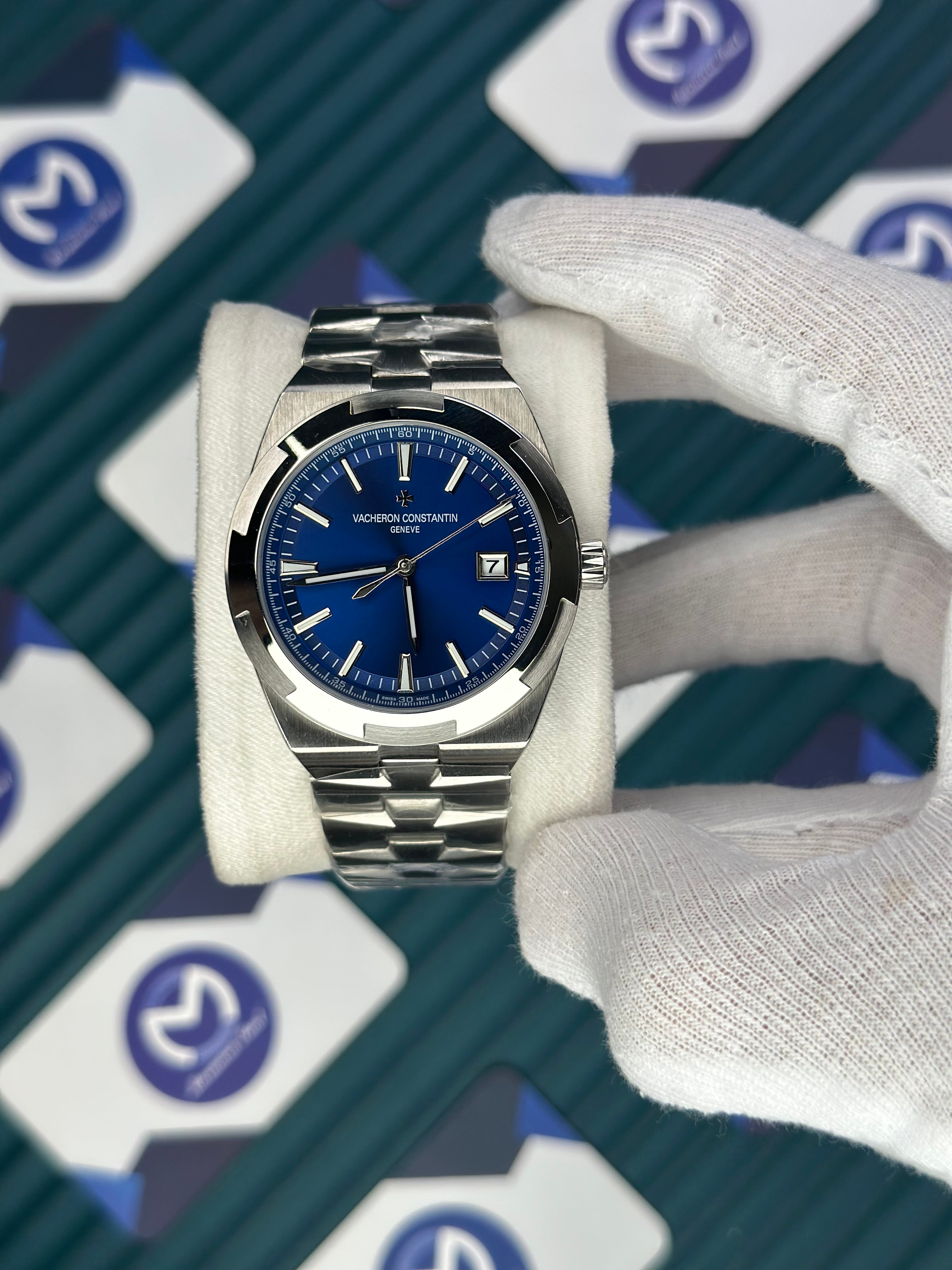 VACHERON CONSTANTIN BLUE DIAL OVERSEAS SILVER