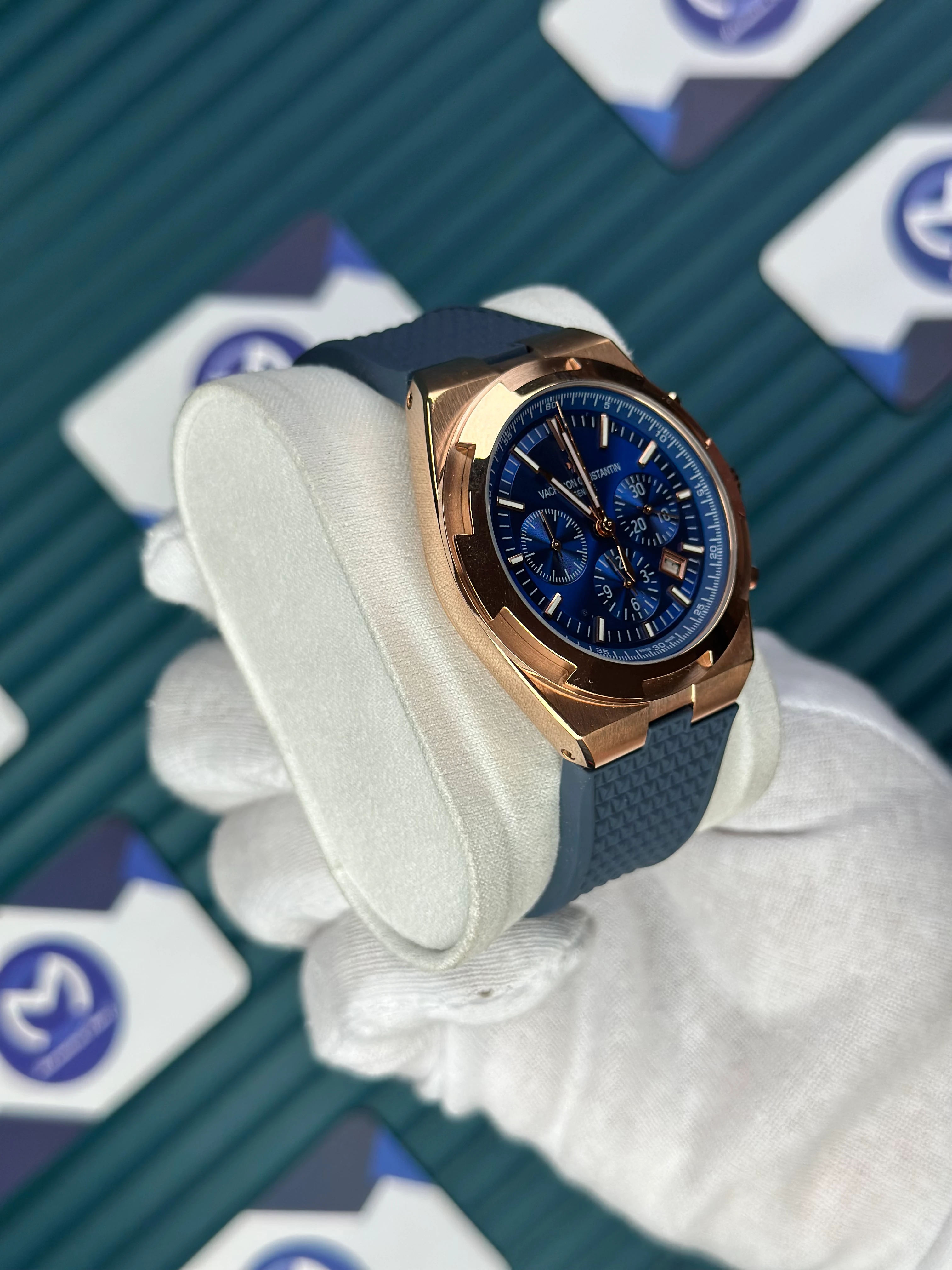 VACHERON CONSTANTIN BLUE DIAL ROSE CASE CHRONOGRAPH OVERSEAS NAVY BLUE RUBBER