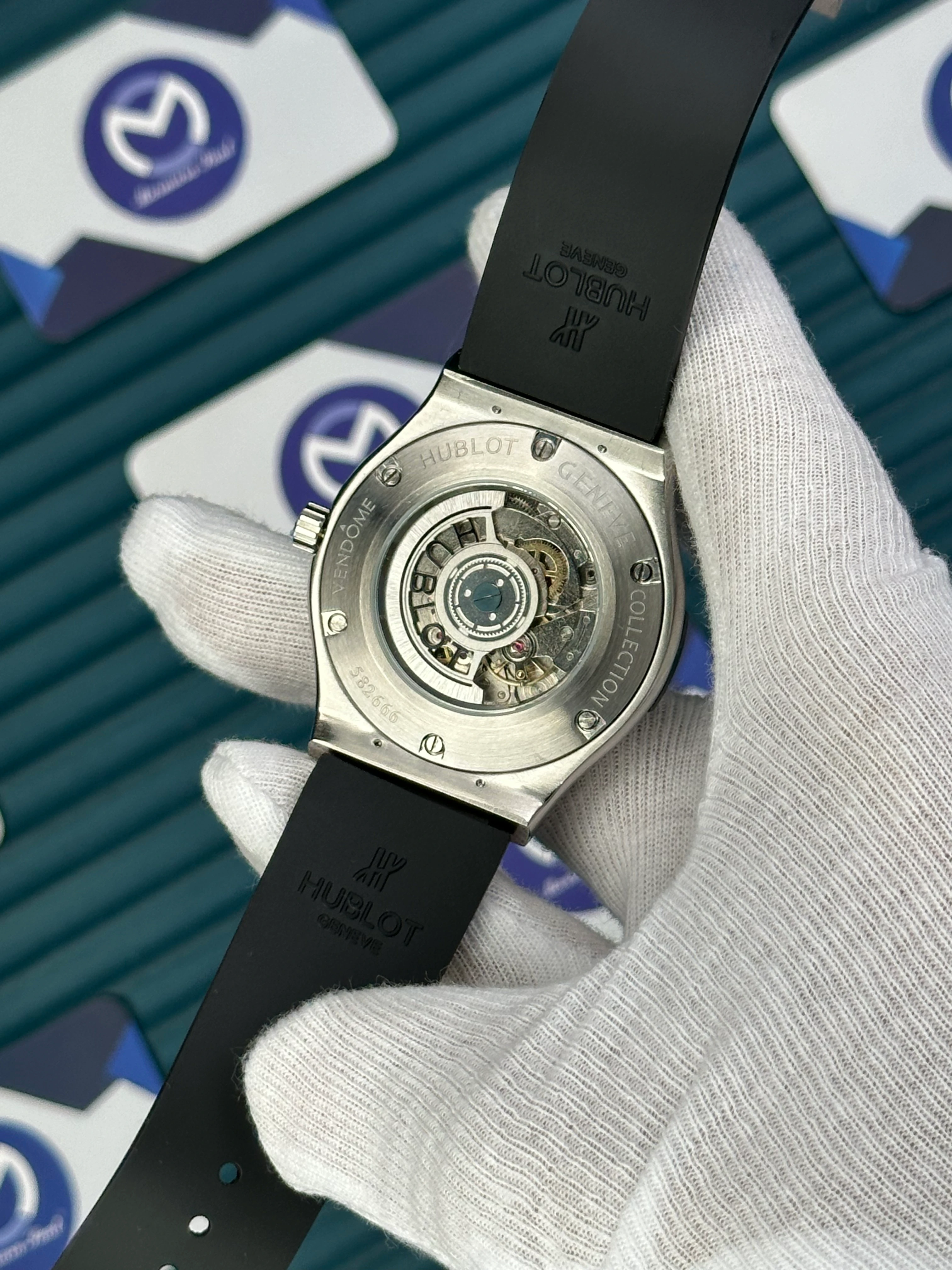 HUBLOT GENEVE AUTOMATIC VENDOME WHITE DIAL SILVER CASE BLACK RUBBER CORD 