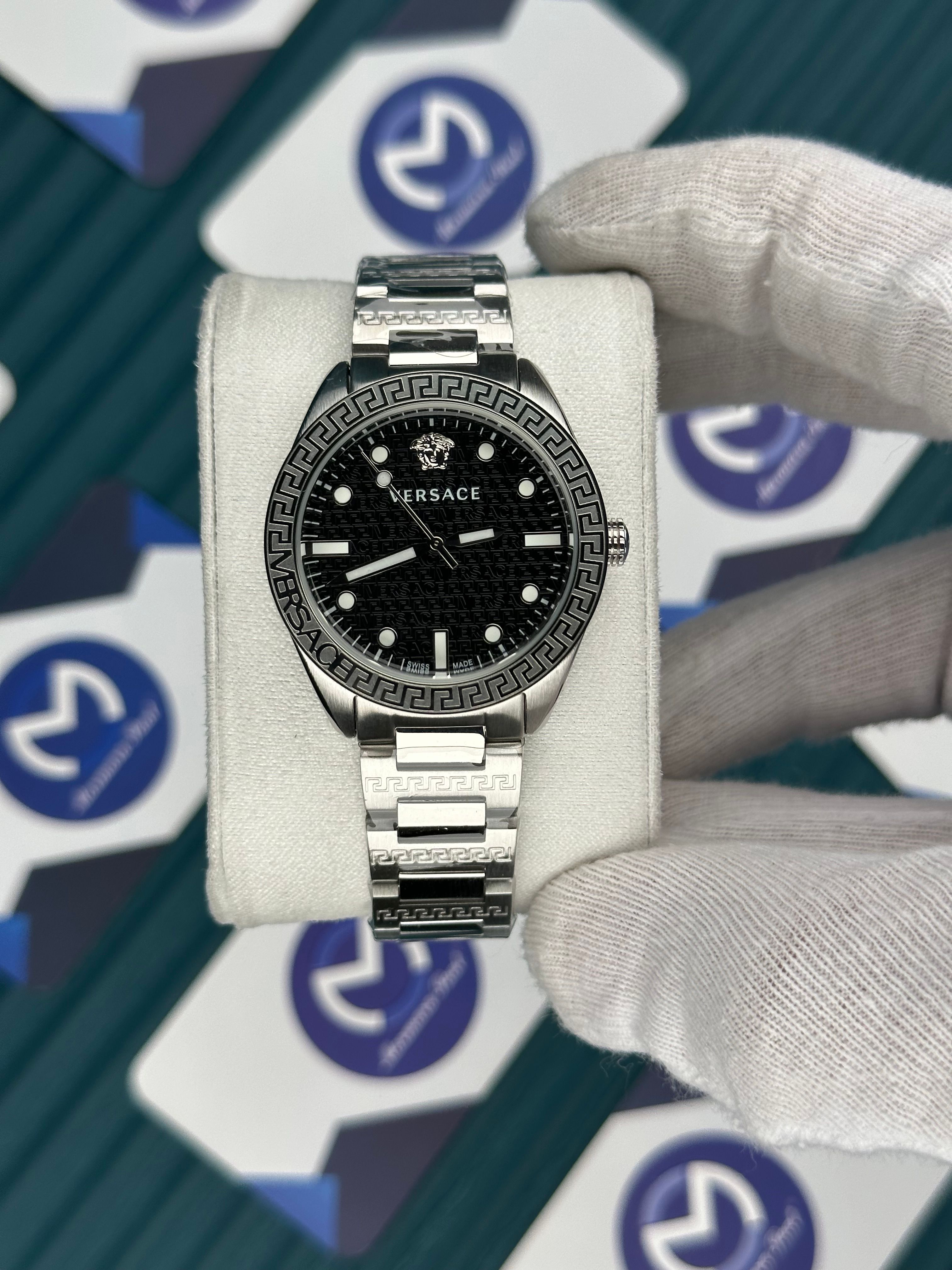 VERSACE 36 DESENLİ SİYAH KADRAN DESENLİ BEZEL GÜMÜŞ KORDON