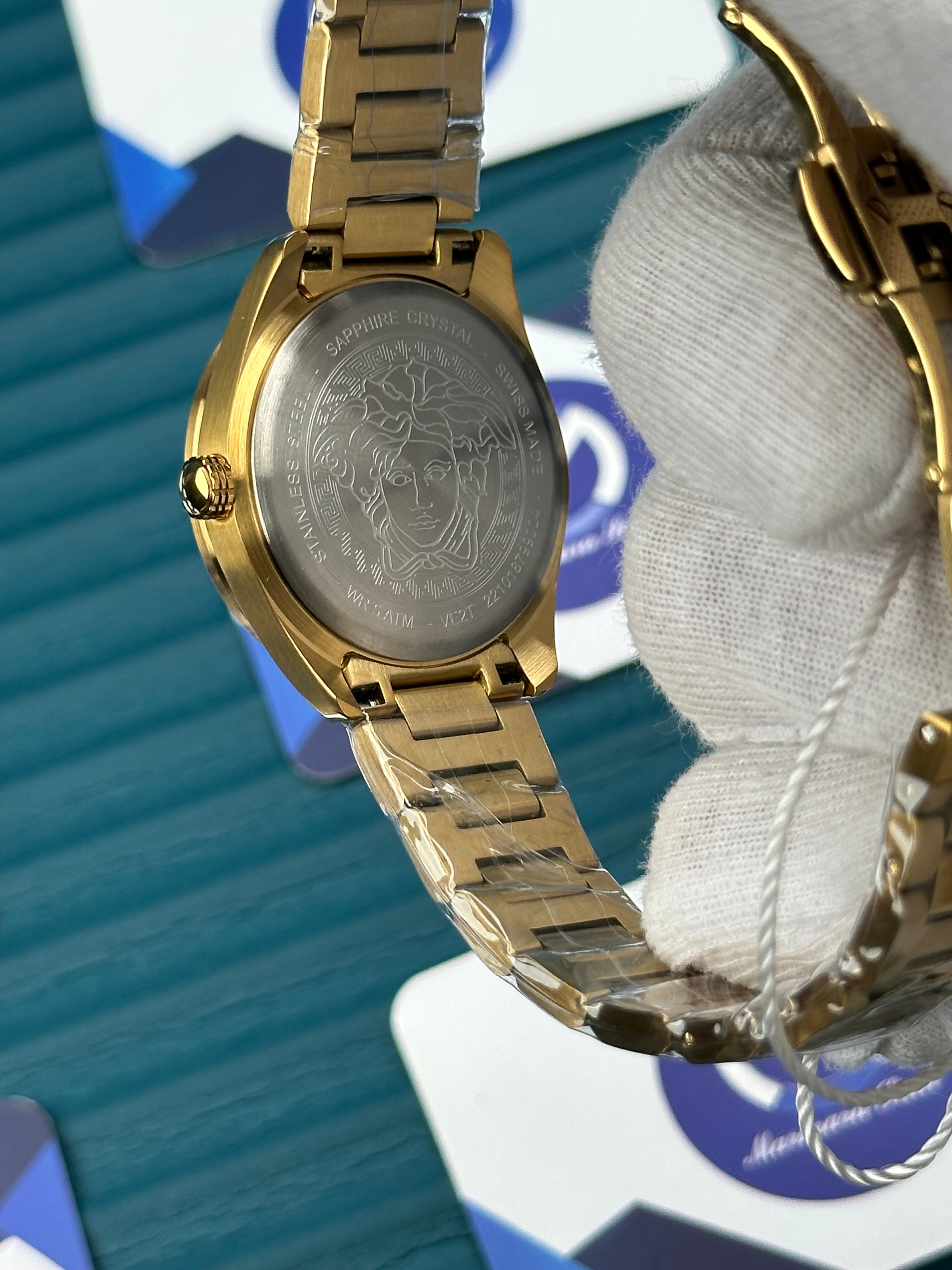 VERSACE 36 SİYAH KADRAN DESENLİ BEZEL GOLD KORDON