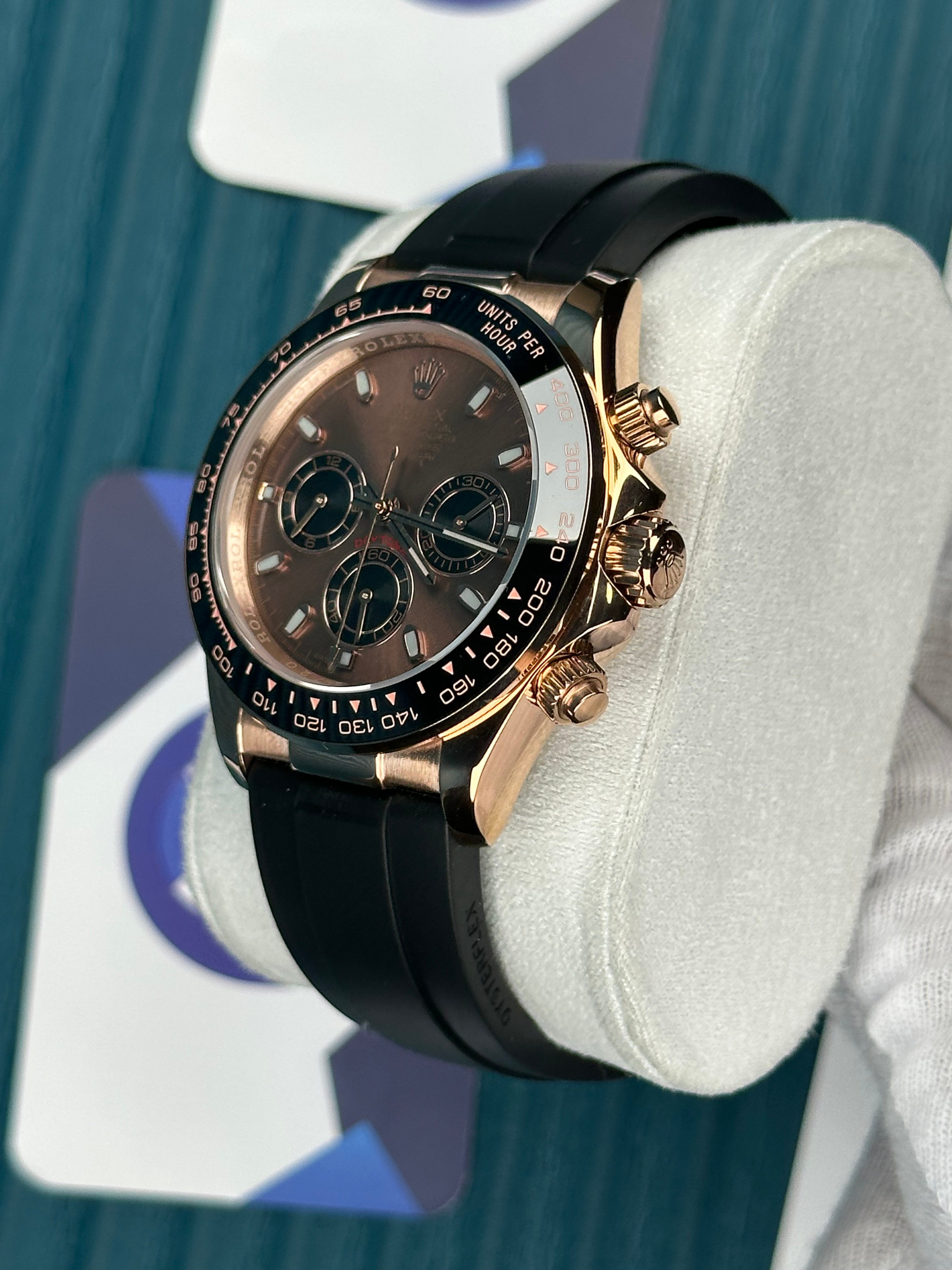 ROLEX DAYTONA BROWN DIAL ROSE CASE BLACK OYSTERFLEX