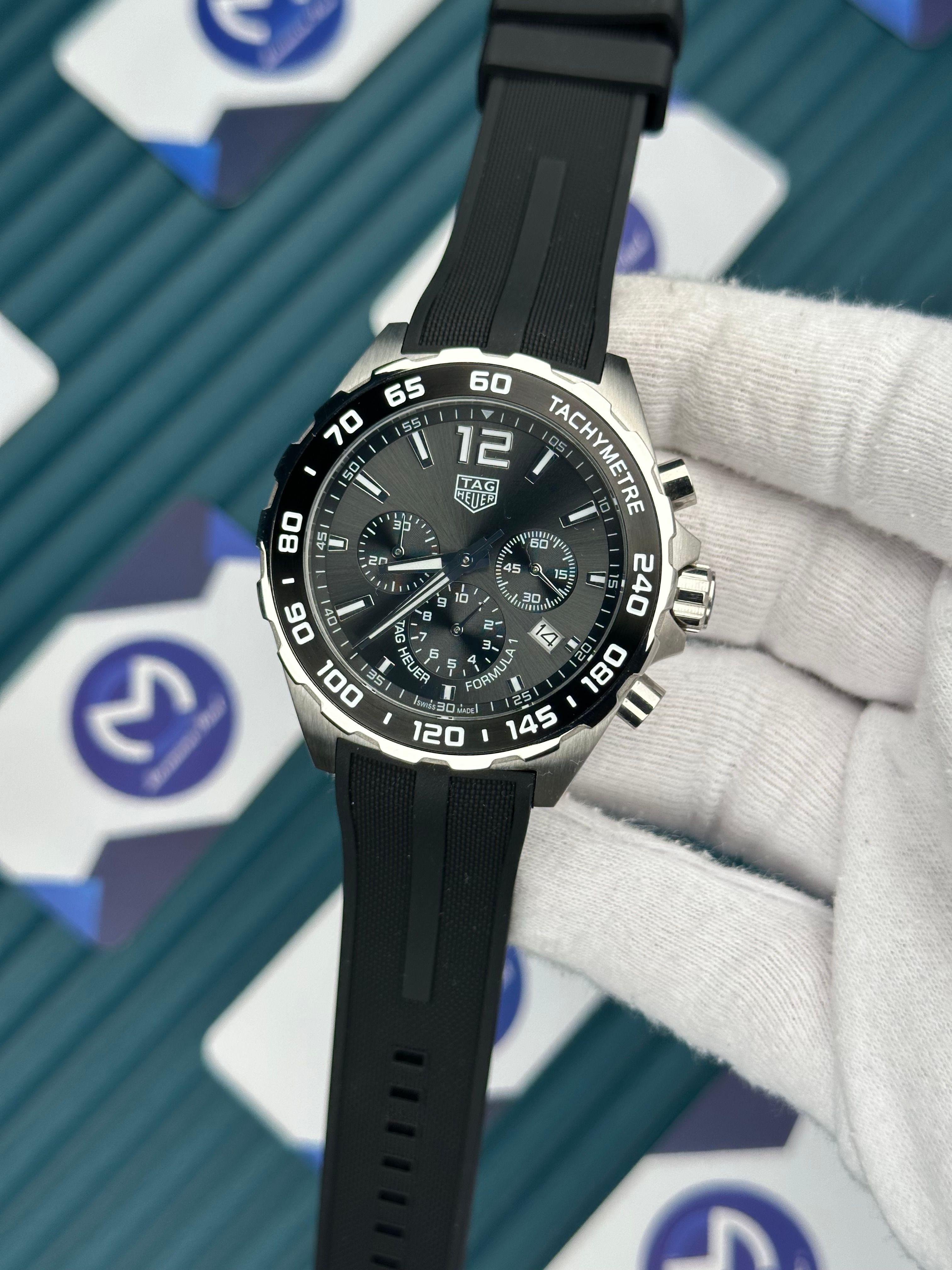 Tagheuer Kauçuk Gri Kadran  Fonksiyonlu 