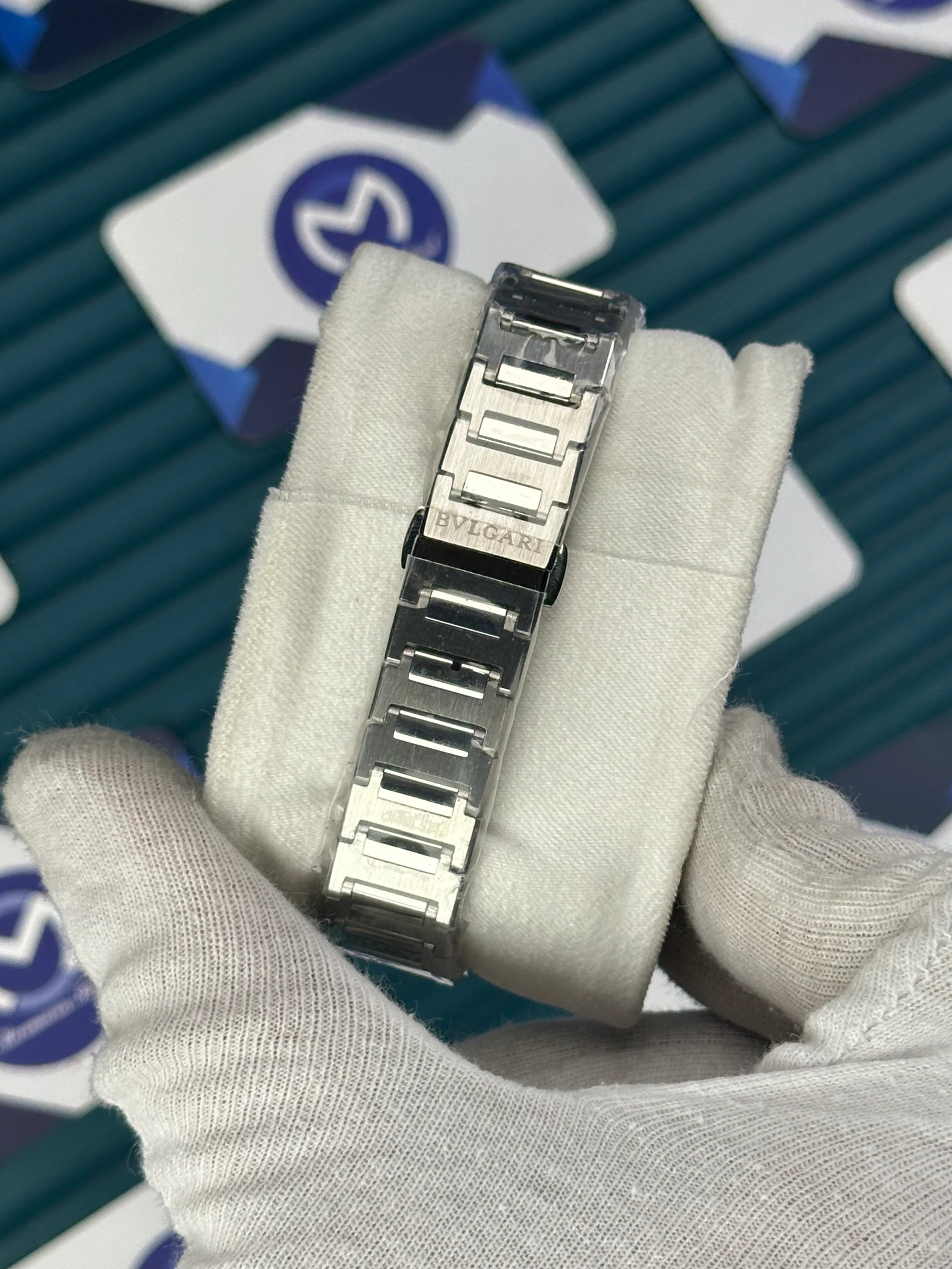 BVLGARI WHITE DIAL GOLD BEZEL DIAMOND INDEX SILVER CORD