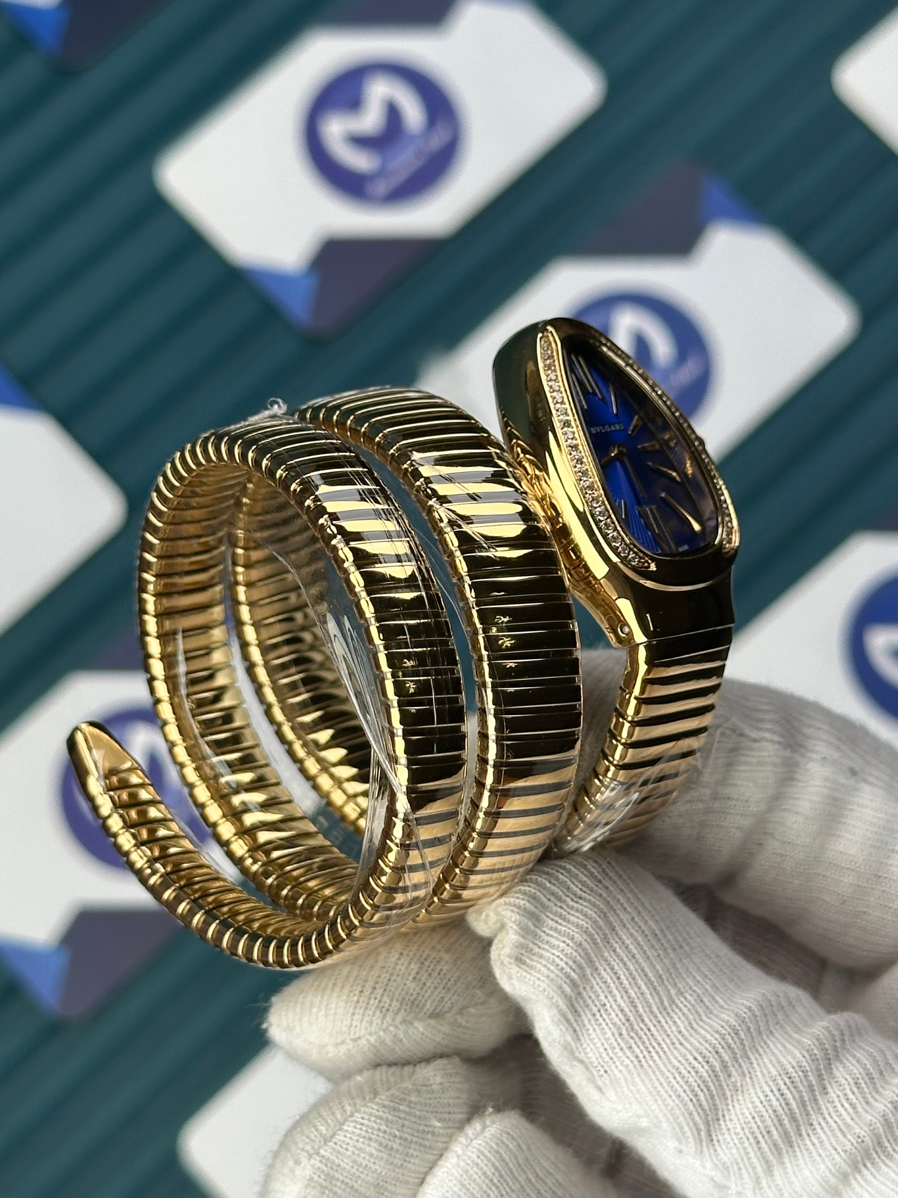 BVLGARI SERPENTI BLUE DIAL DIAMOND BEZEL GOLD LONG TUBOGAS