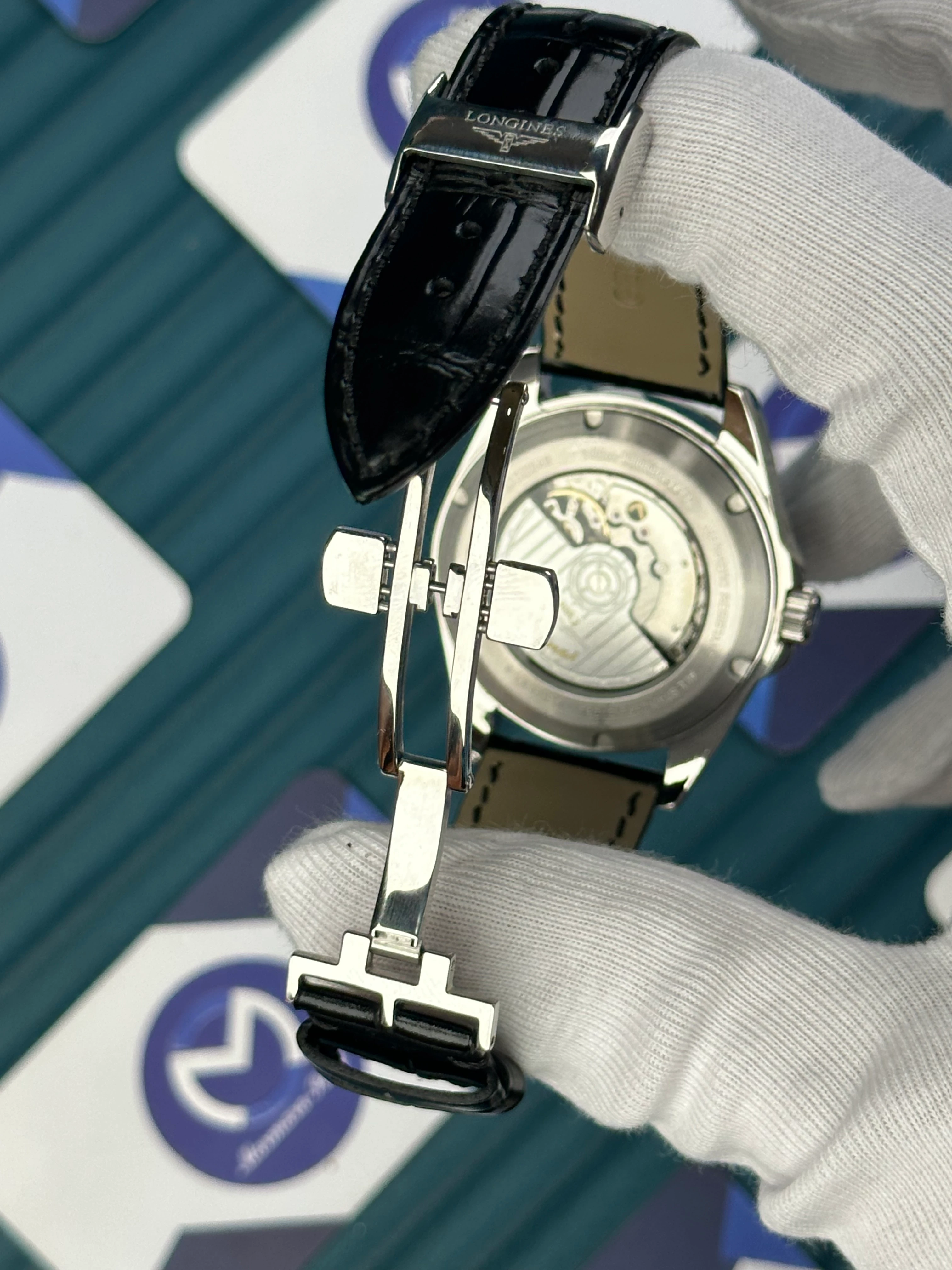 LONGINES CONQUEST AUTOMATIC GREEN DIAL SILVER CASE BLACK LEATHER 