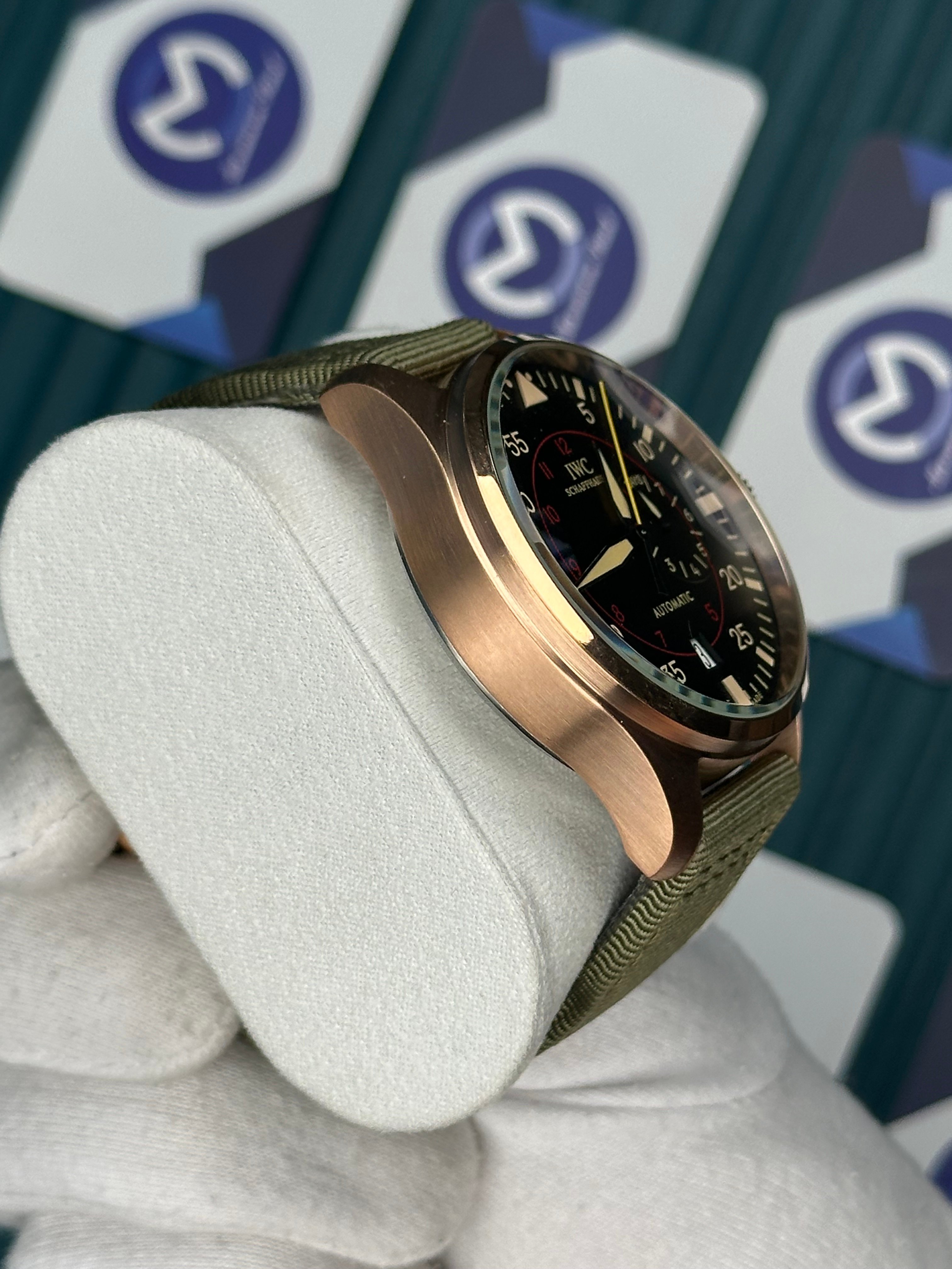 IWC Haki Yeşil Bez Kordon Rose Kasa Siyah Fonksiyonlu Kadran