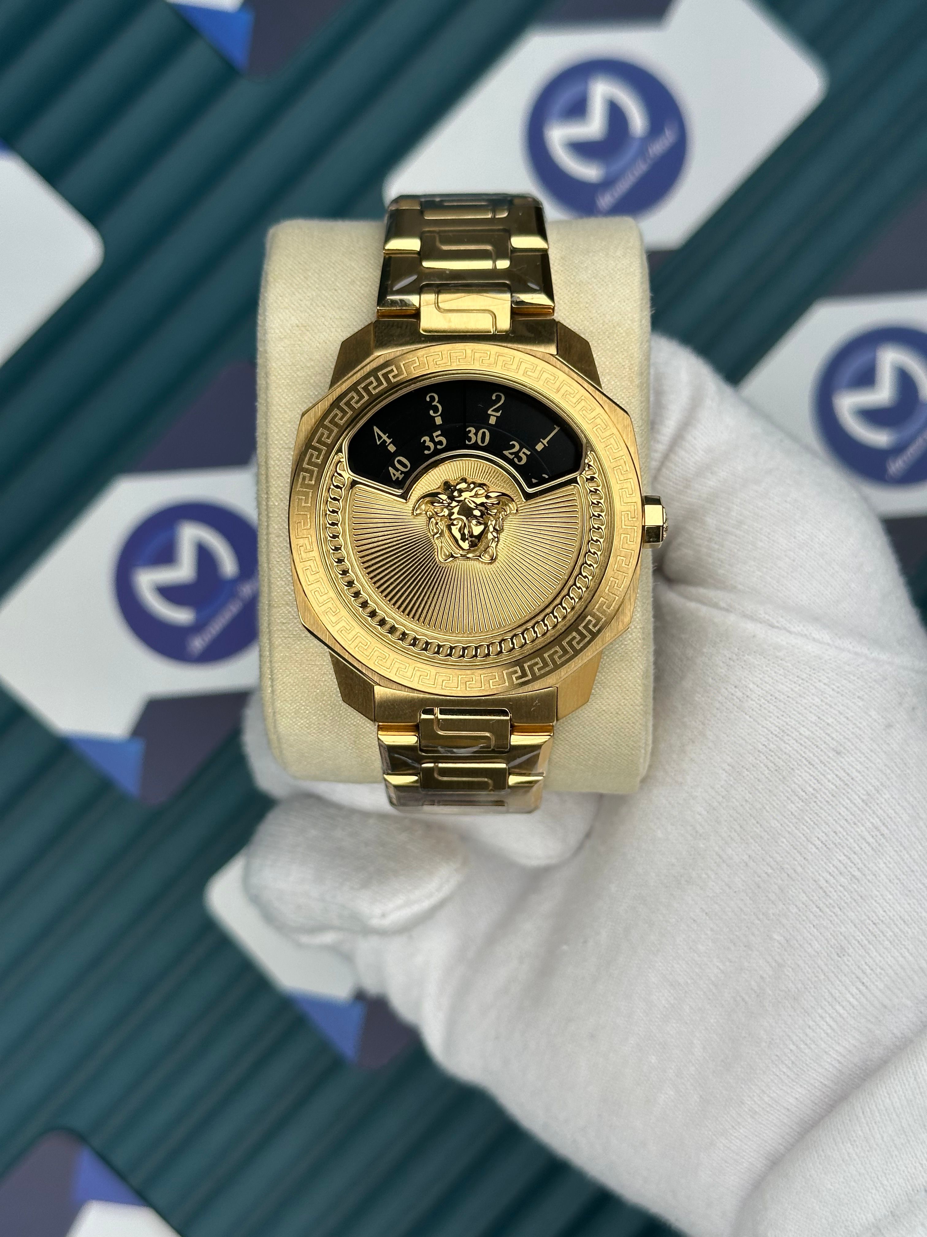 Versace Gold Yeni Nesil 3D Logolu Siyah Kadran