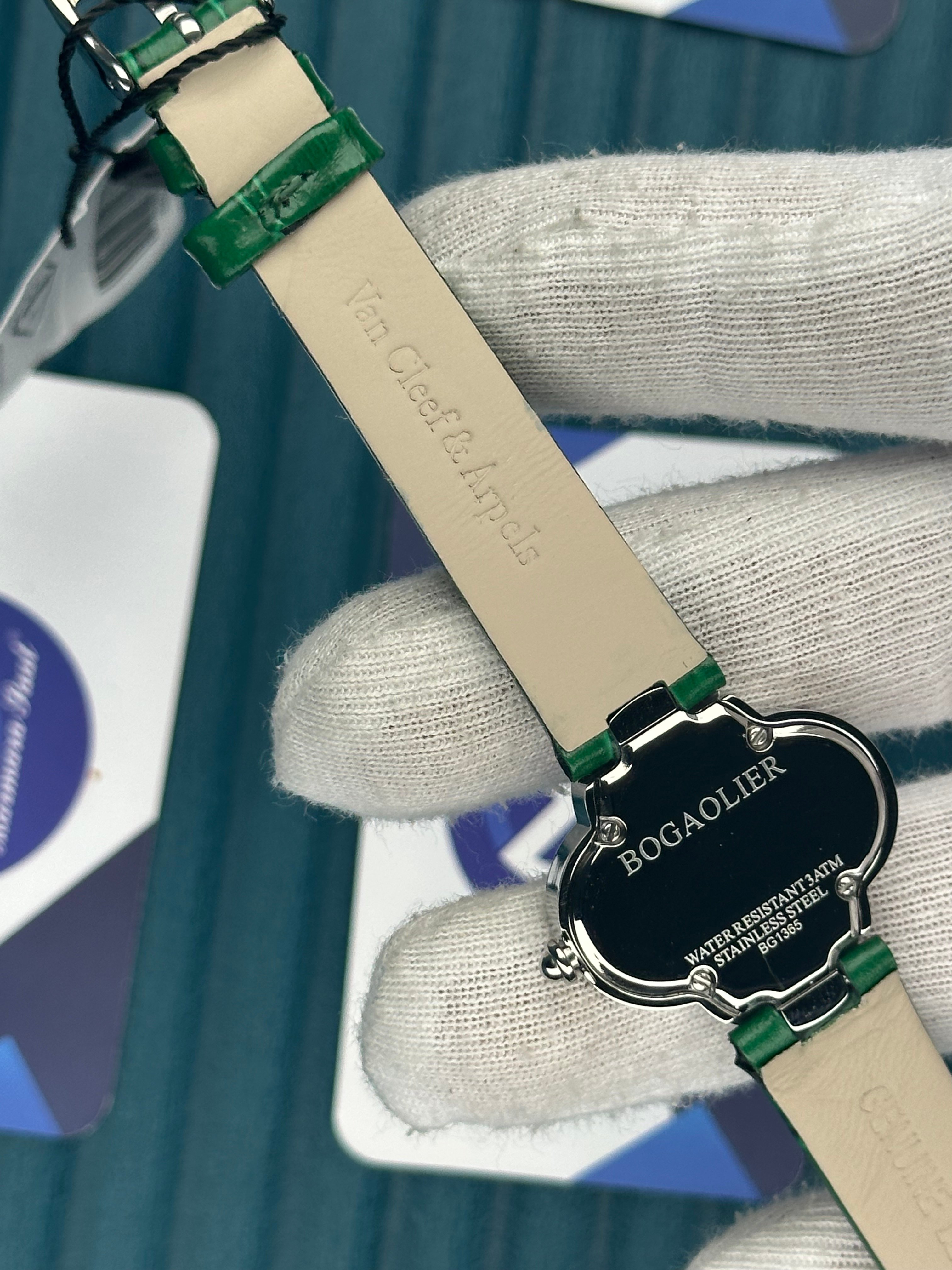 VAN CLEEF & ARPELS LINE GREEN DIAL DIAMOND BEZEL SILVER CASE GREEN LEATHER CORD