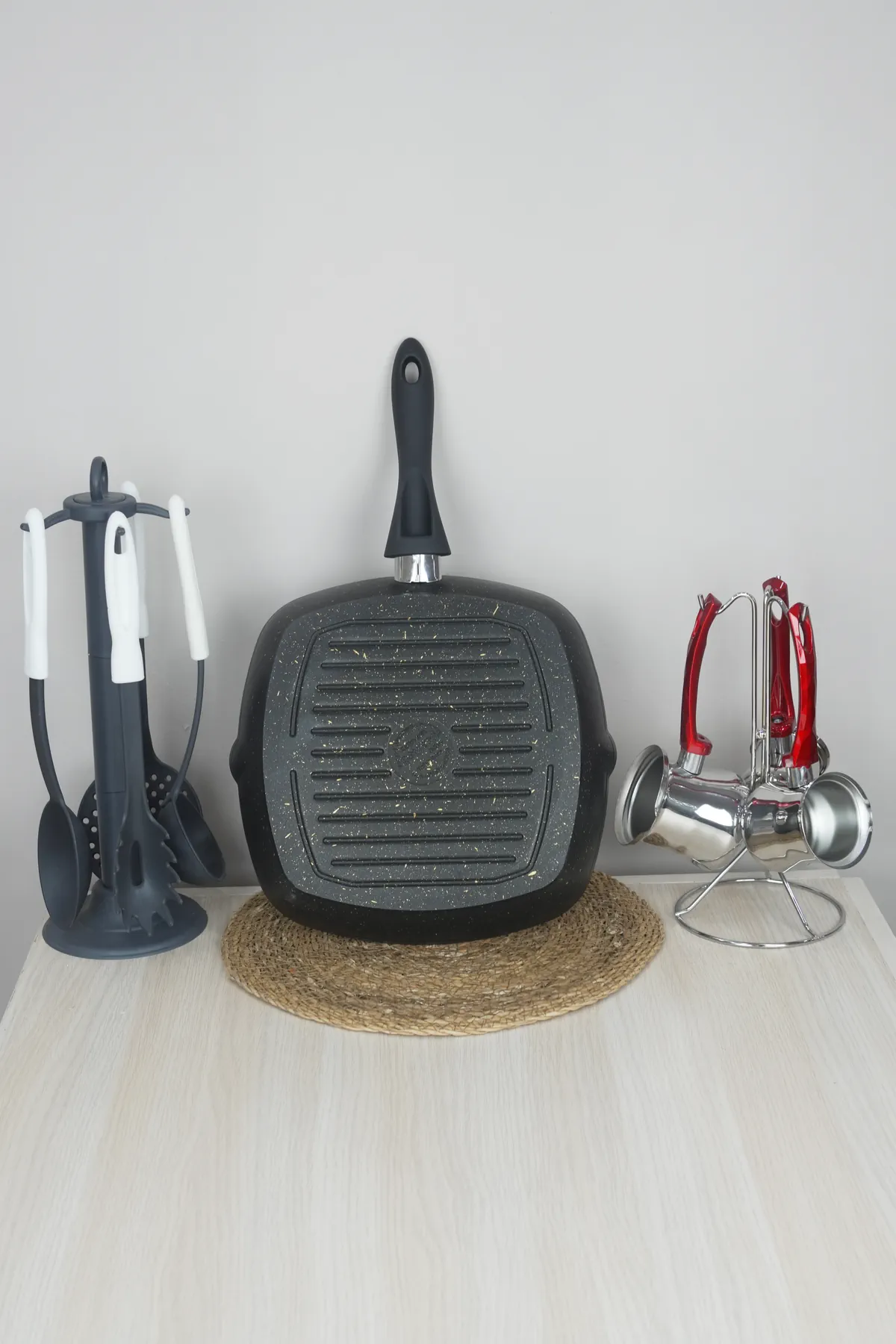 Bonera Granit 28cm Izgara Grill Tava - Siyah Gold