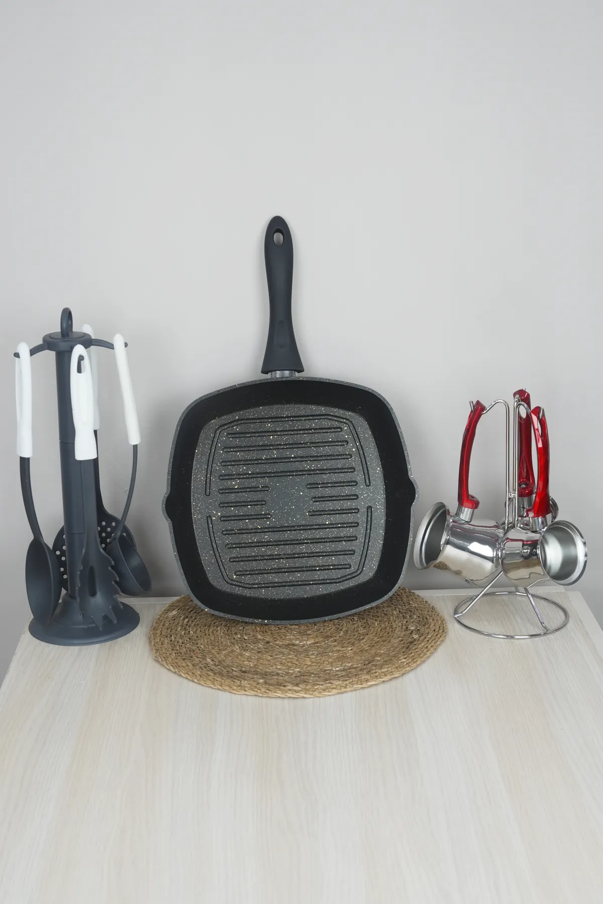 Bonera Granit 28cm Izgara Grill Tava - Siyah Gold