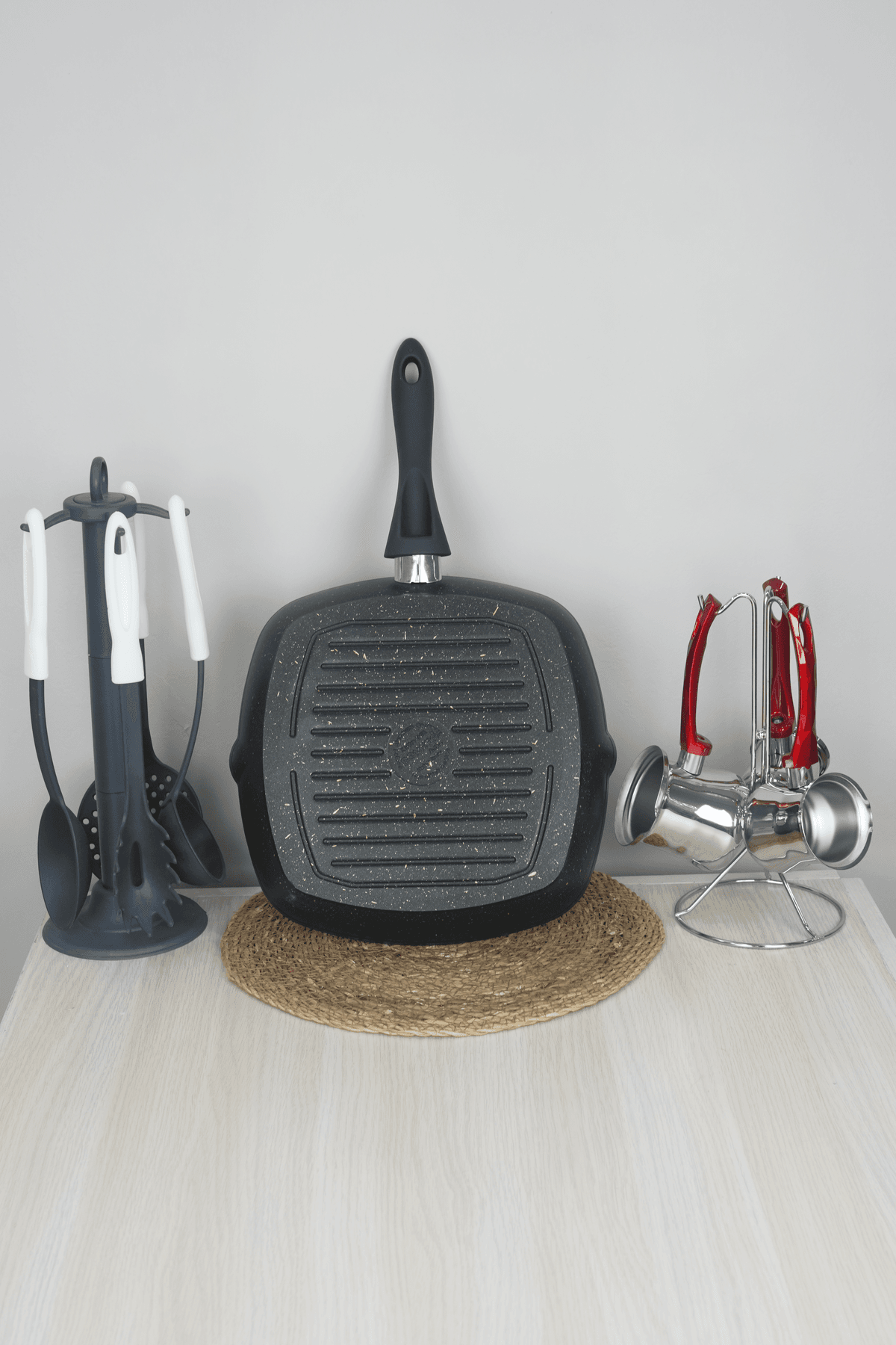Bonera Granit 28cm Izgara Grill Tava - Siyah Gold 