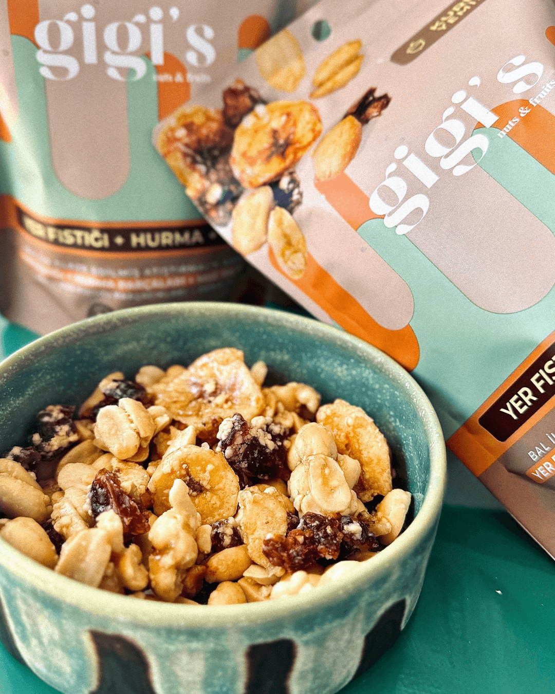 Peanut Butter Cake Honey-Glazed Snack Mix