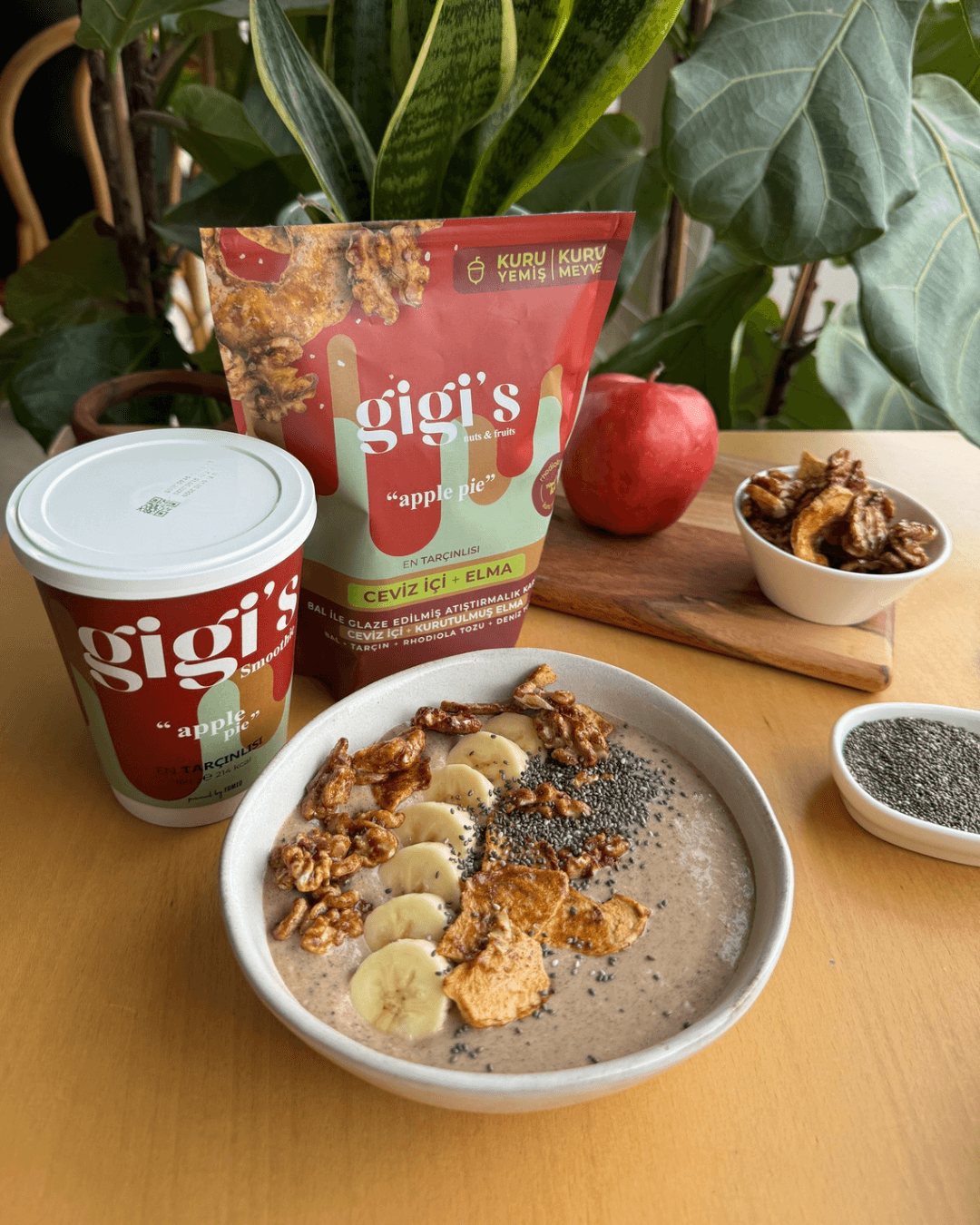 Apple Pie Honey-Glazed Snack Mix
