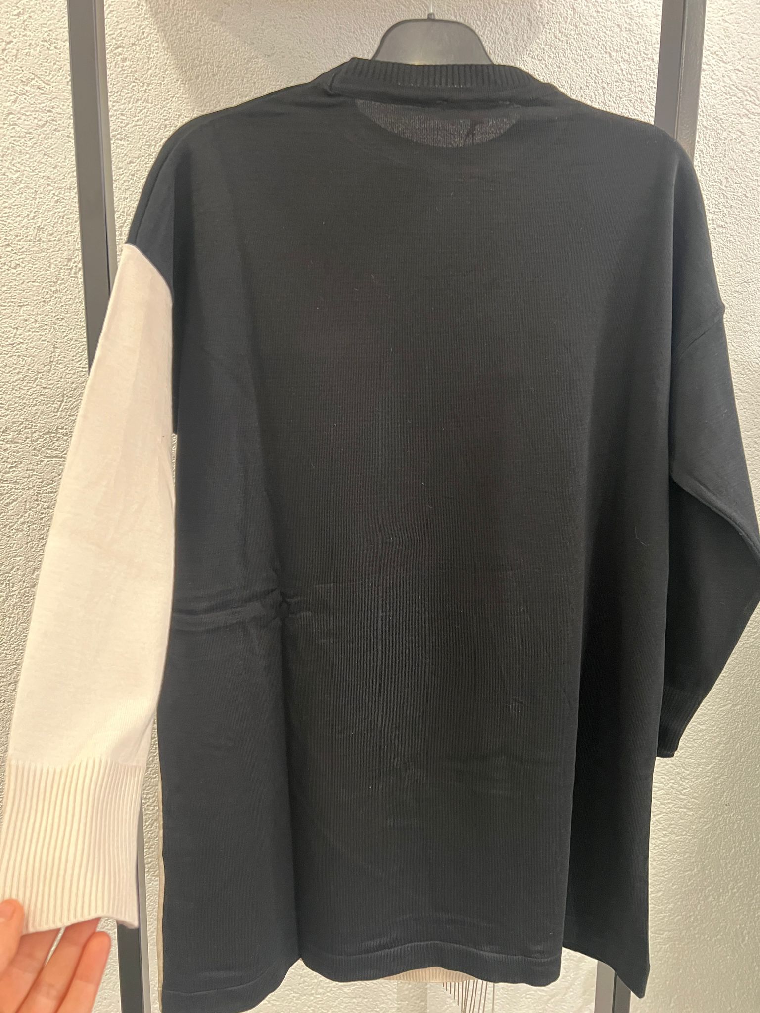 Saçaklı Tunik Siyah Taş