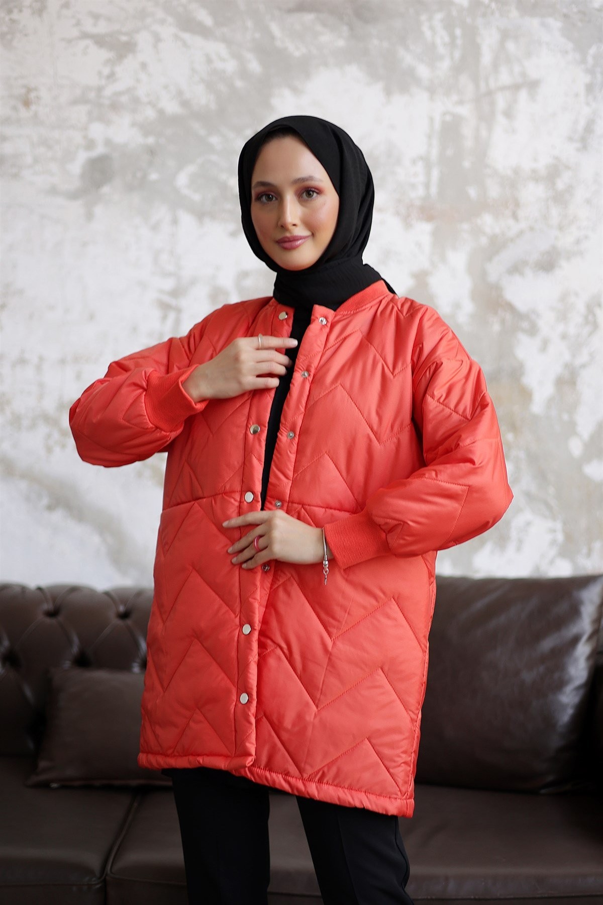 Kapitone Mont Orange Series