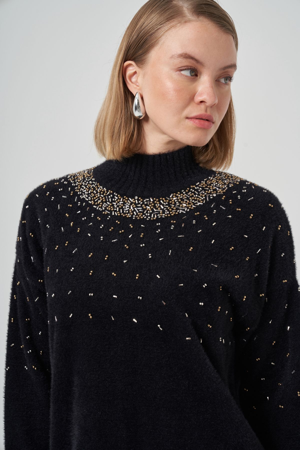 Nuss 7003 Taş Detaylı Angora Kazak - SİYAH