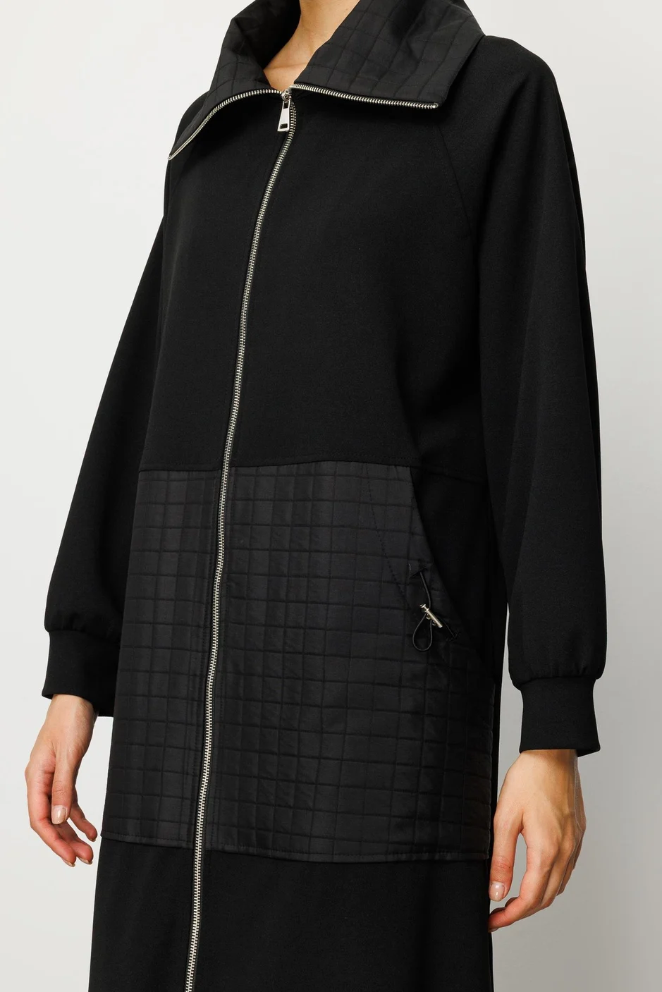 Kare Jakar Kapitone ve Krep Doku Mix Astarlı Mevsimlik Spor Trench Kap