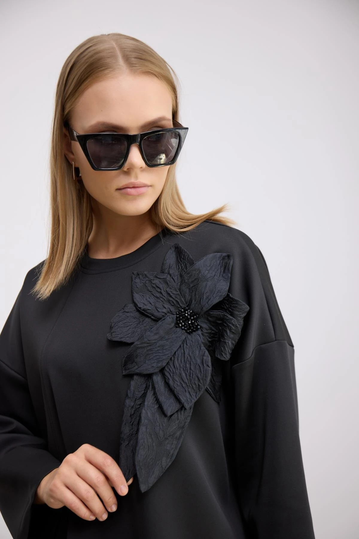 Çiçek Takım-Siyah