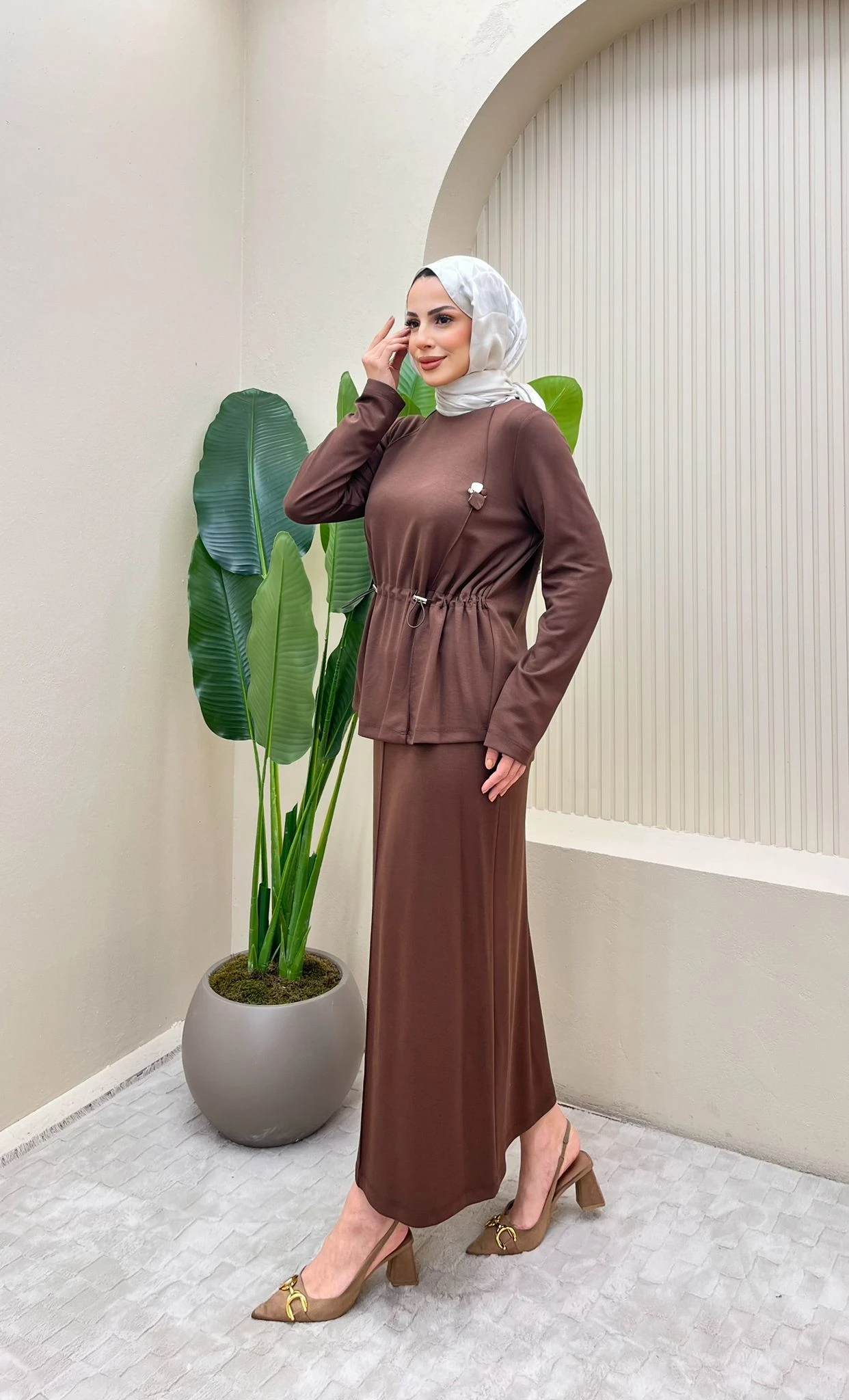 Büzgü Detaylı Etekli Takım - Kahverengi