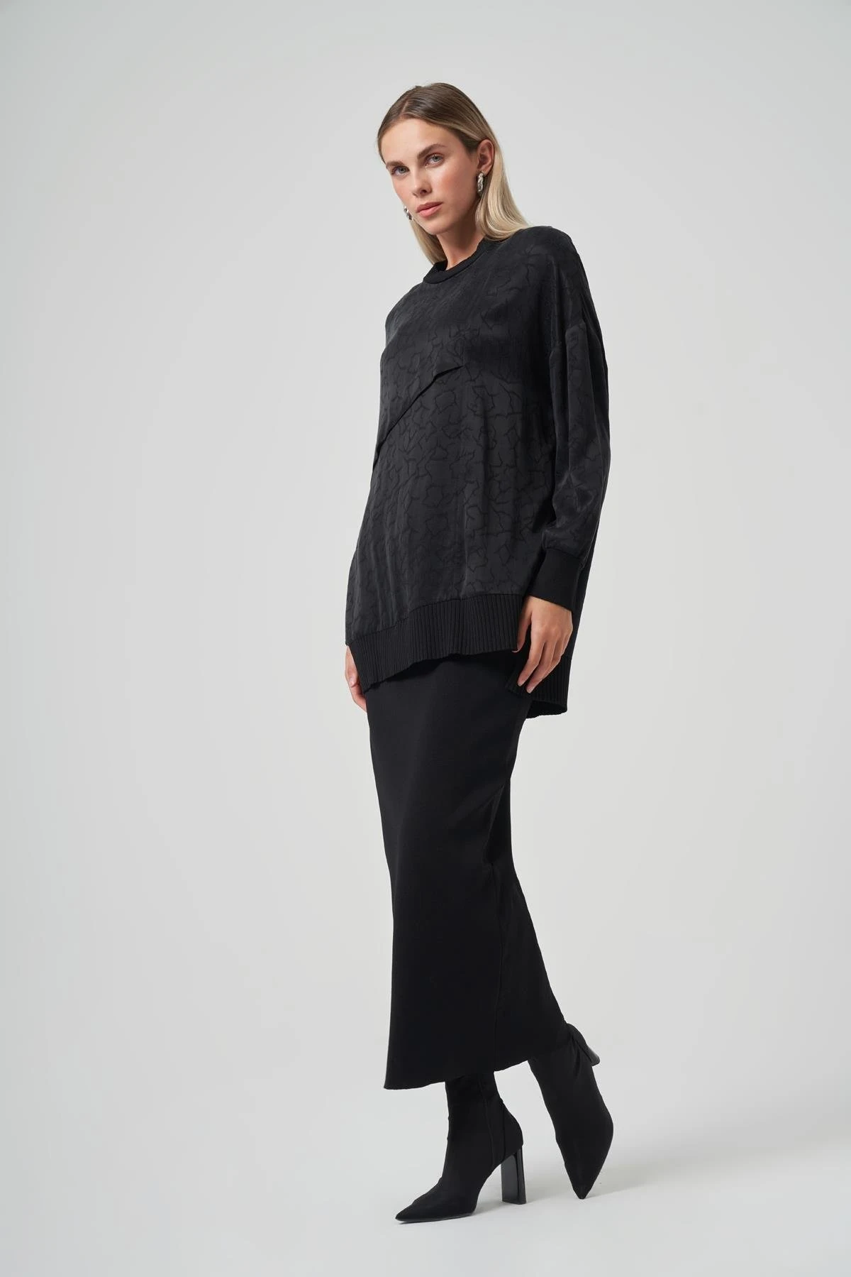  Nuss 3003 Çarpraz Biye Detay Jakarlı Tunik