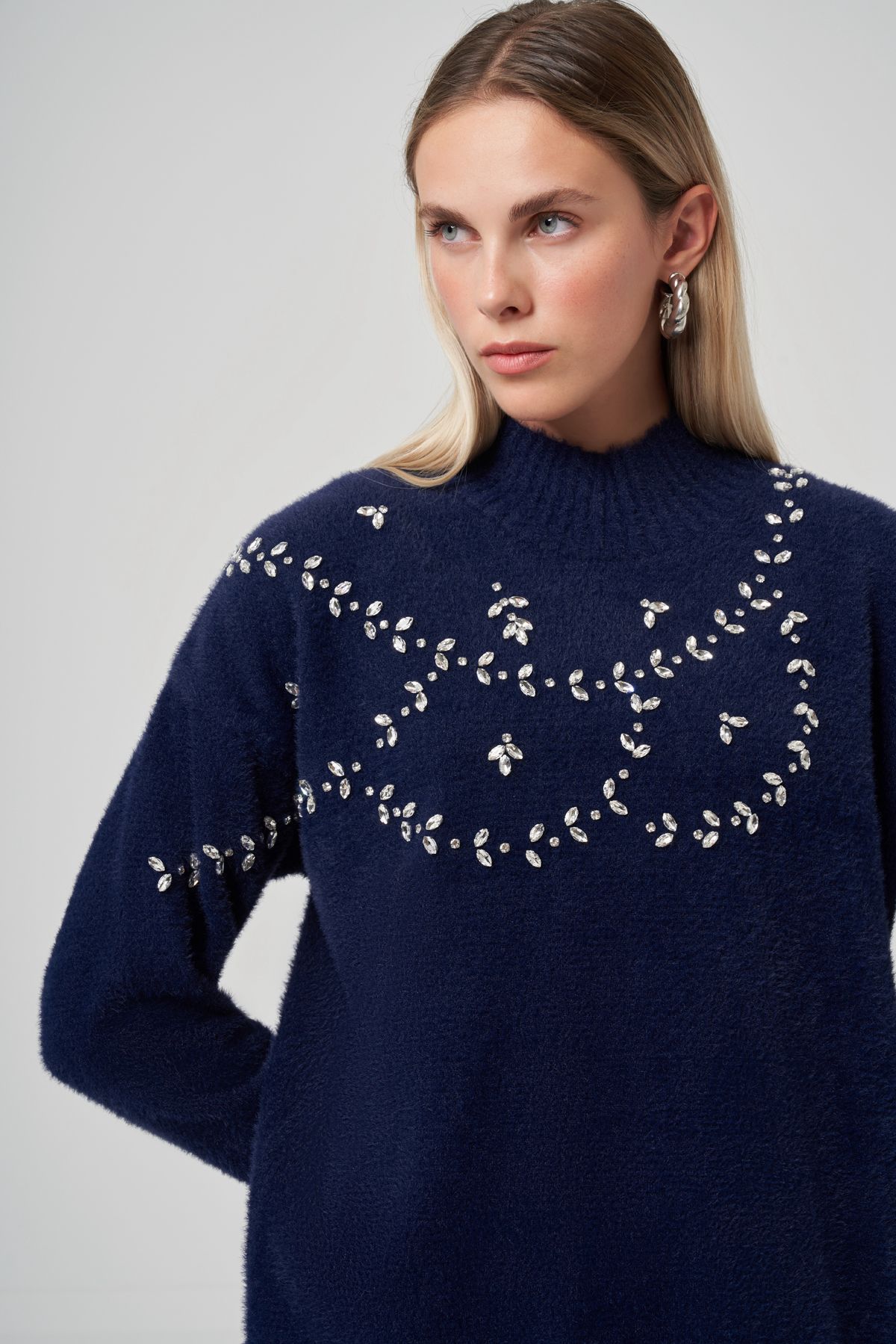 Nuss 7002 Ön Taş İşlemeli Angora Tunik  - lacivert