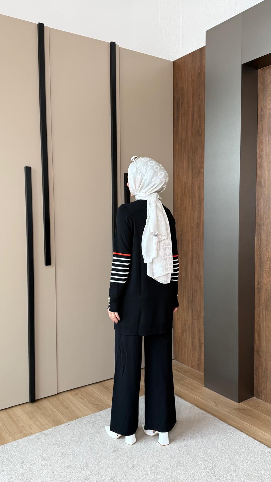 ÇİZGİ DETAYLI MERSERİZE TAKIM