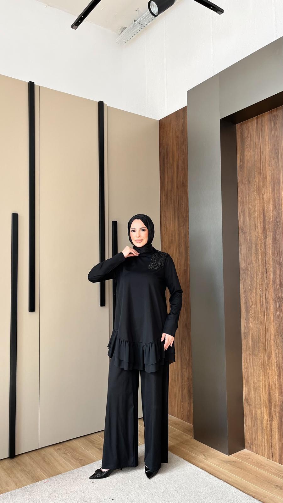 TÜL DETAYLI İŞLEMELİ TAKIM - SİYAH