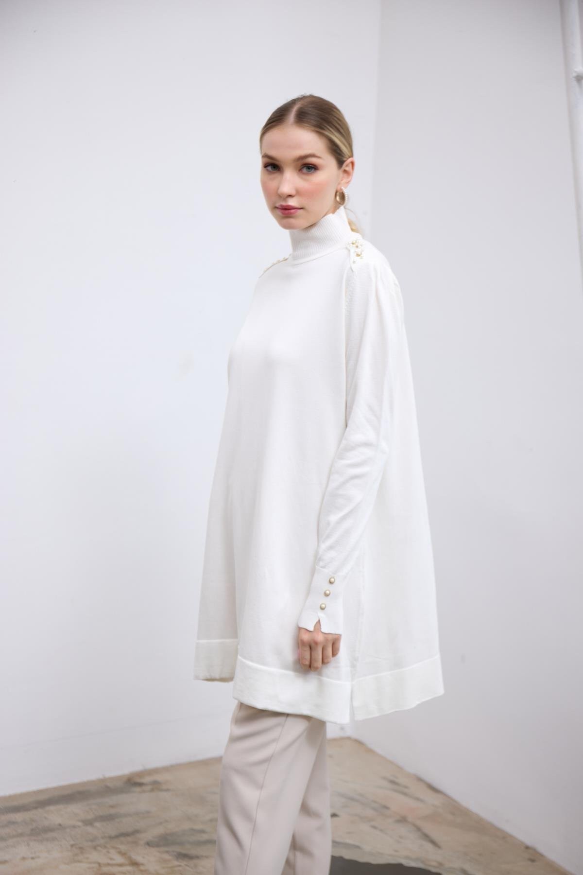 İncila Tunik-Beyaz