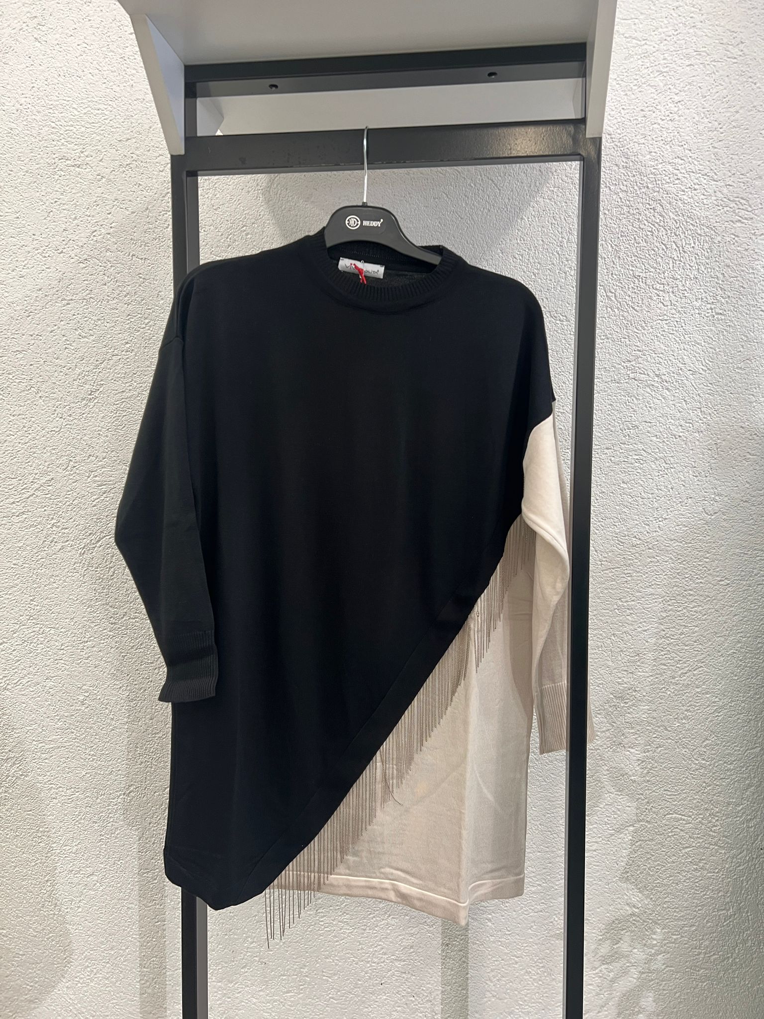 Saçaklı Tunik Siyah Taş