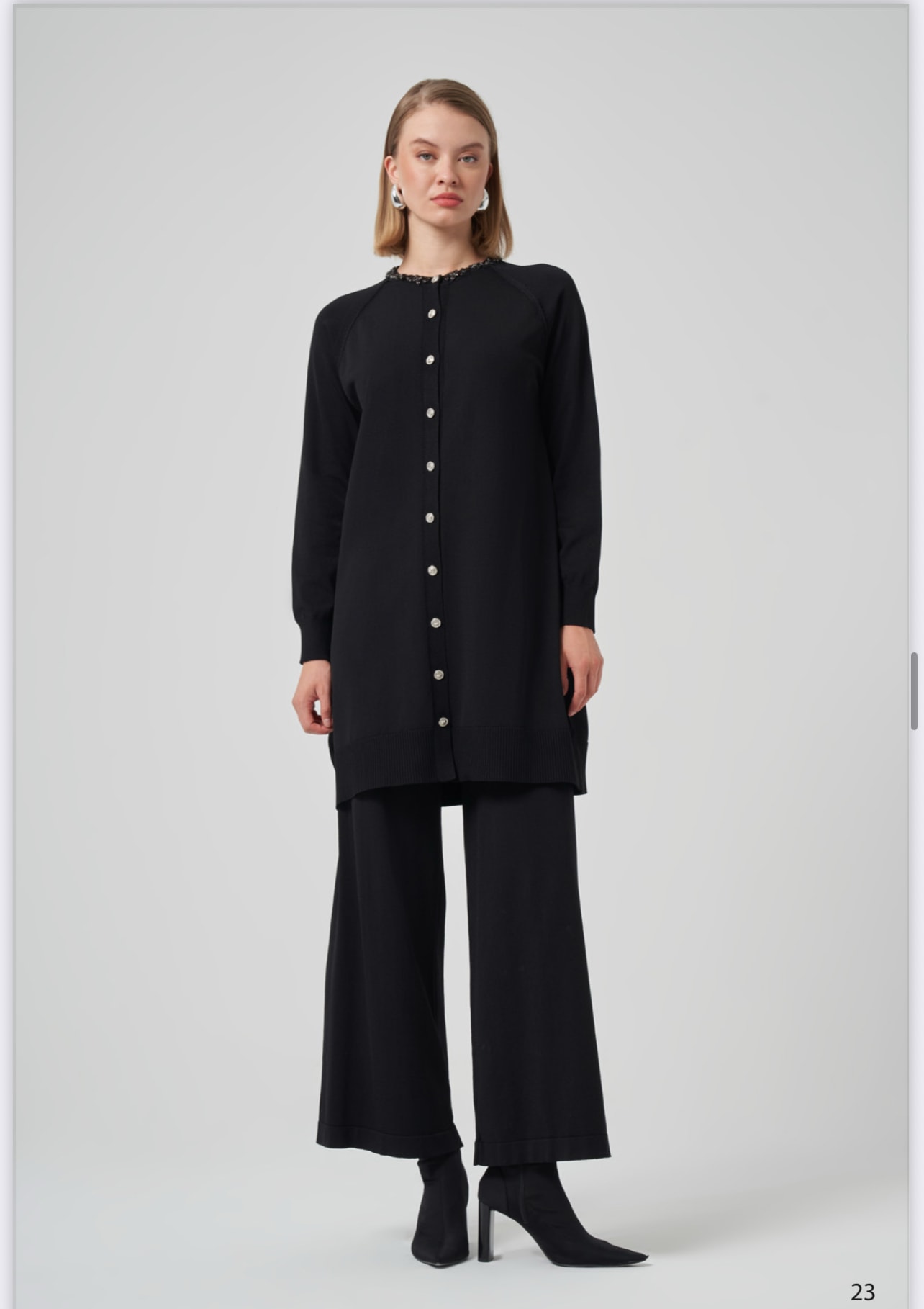 NUSS 300T TAŞLI HIRKA - SİYAH