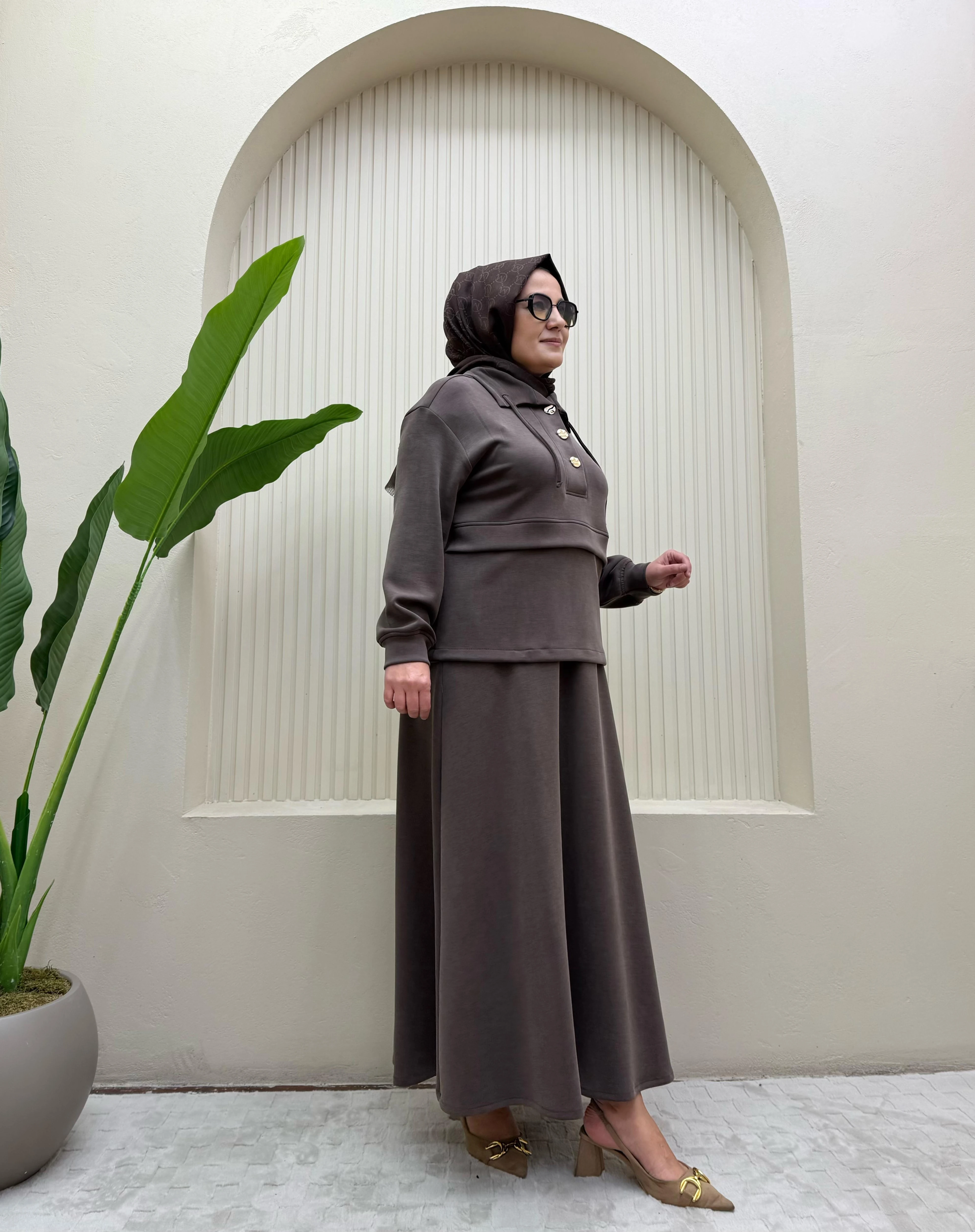 Gold Düğmeli Etekli Takım - Kahverengi