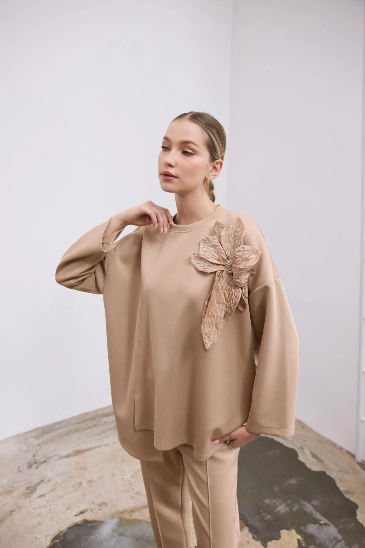 Çiçek Takım-Camel