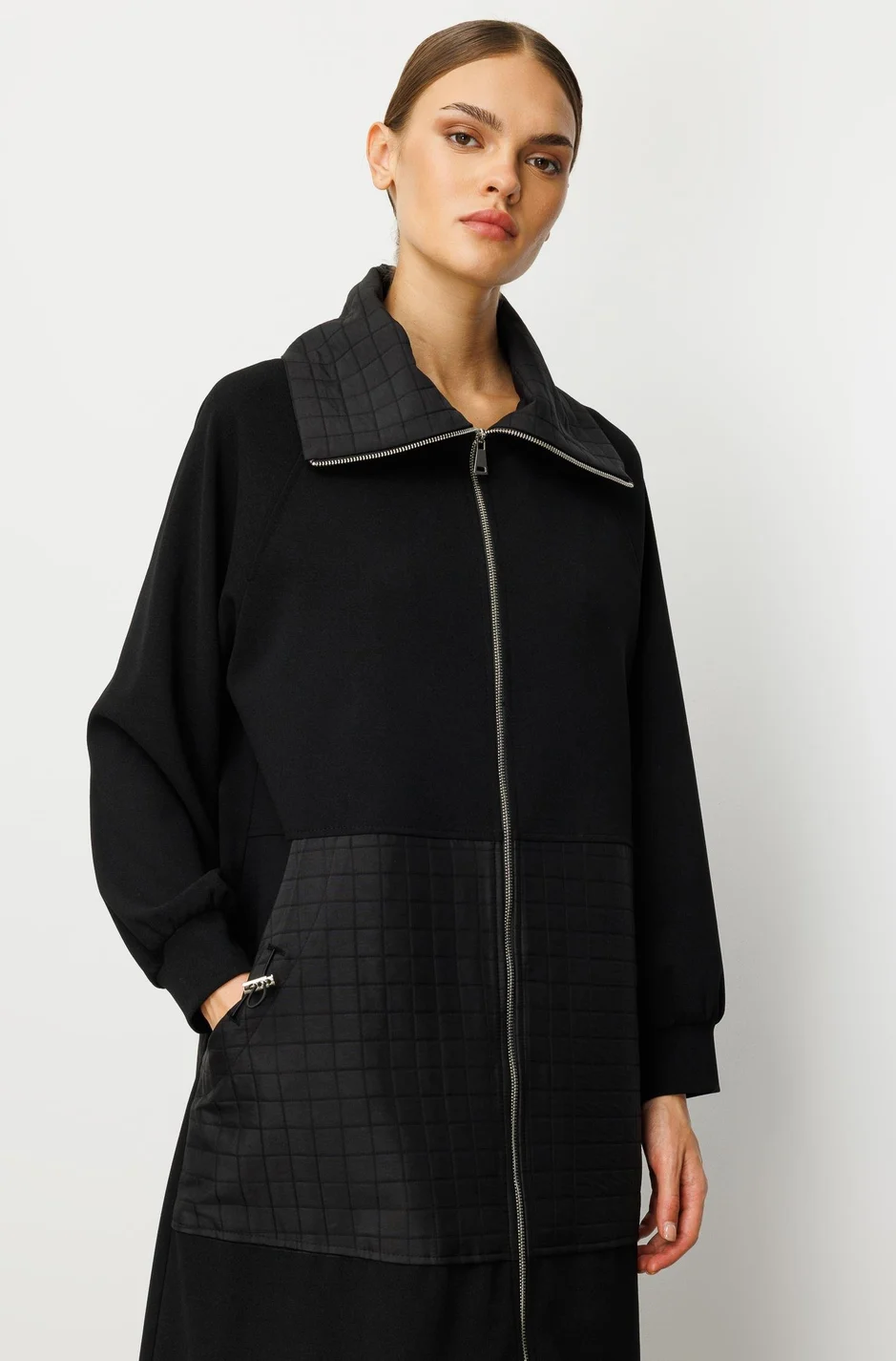 Kare Jakar Kapitone ve Krep Doku Mix Astarlı Mevsimlik Spor Trench Kap